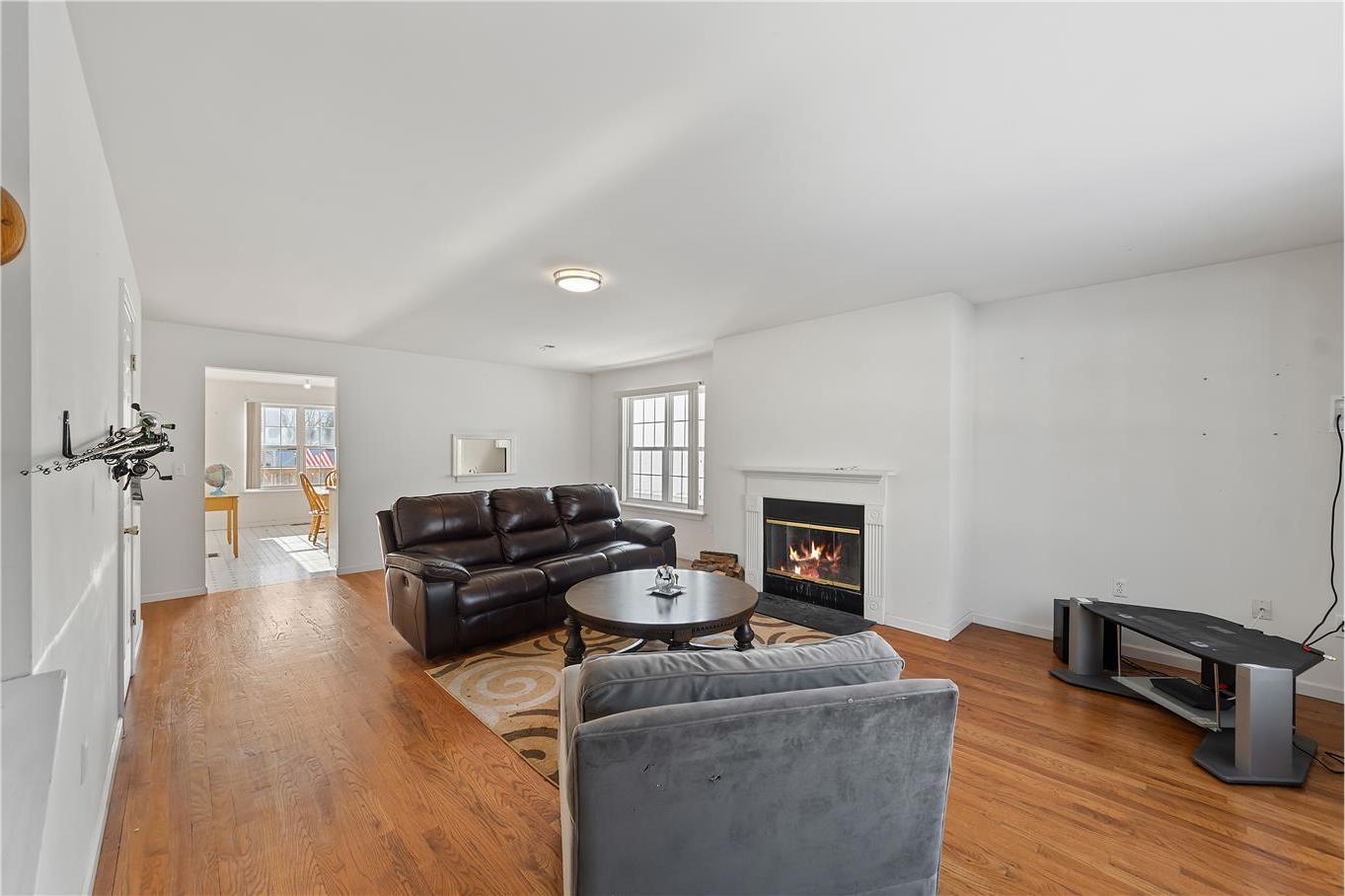 Single Family Kings Dutchess County, NY 12564, MLS-938784-6