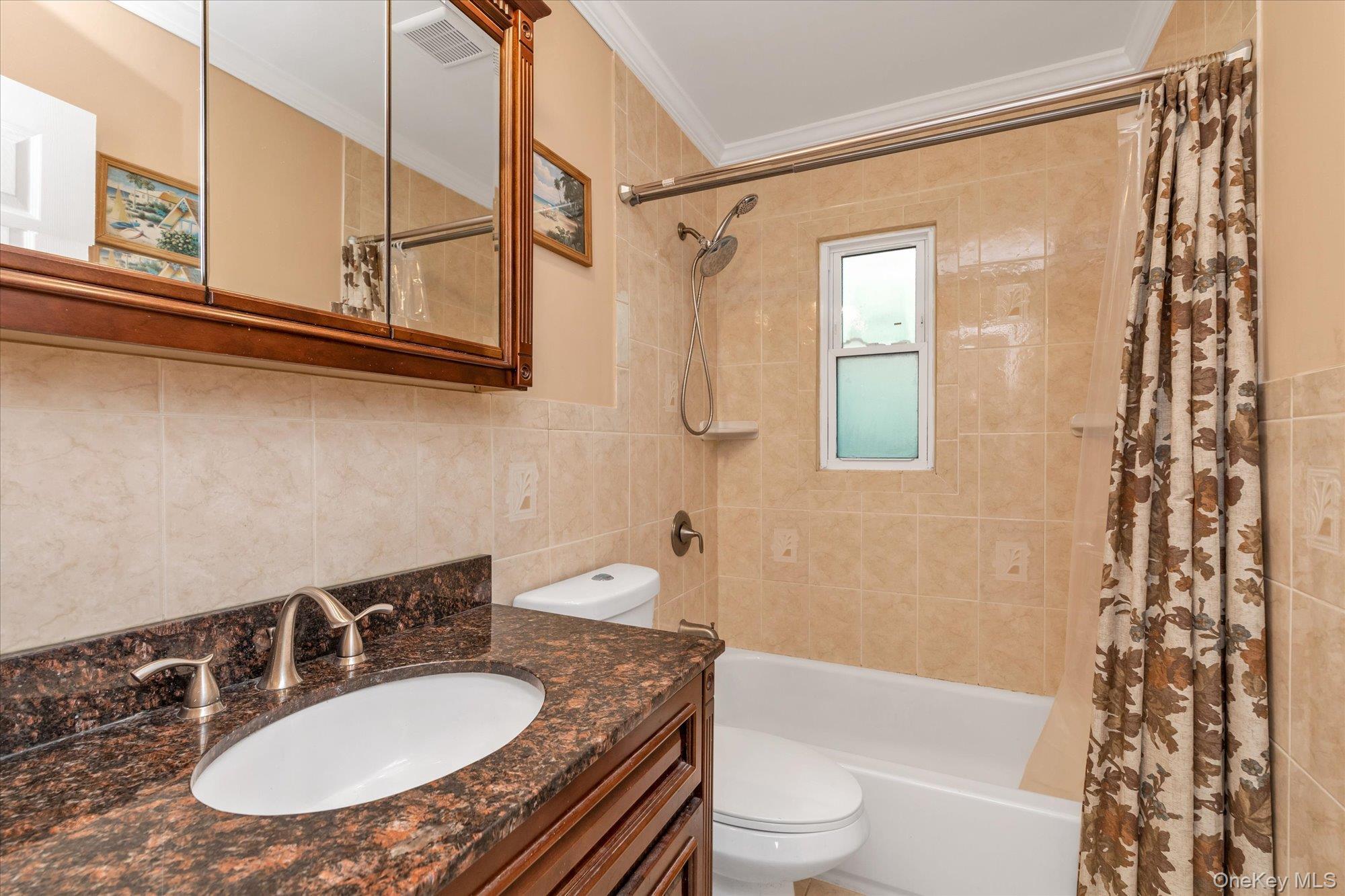 Single Family Piave  Suffolk County, NY 11757, MLS-938803-9