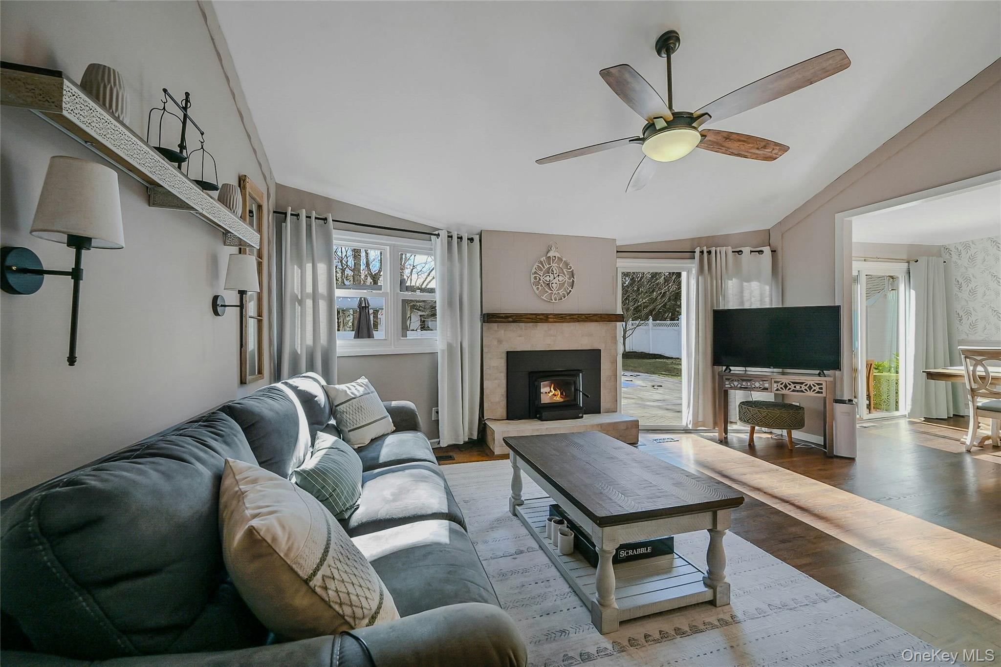 Single Family Park Suffolk County, NY 11778, MLS-938817-10