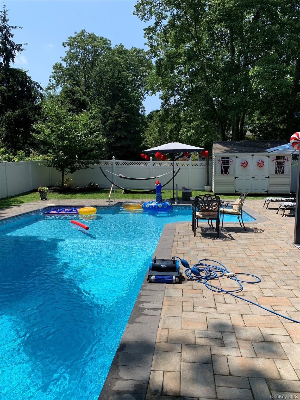 Single Family Park Suffolk County, NY 11778, MLS-938817-35