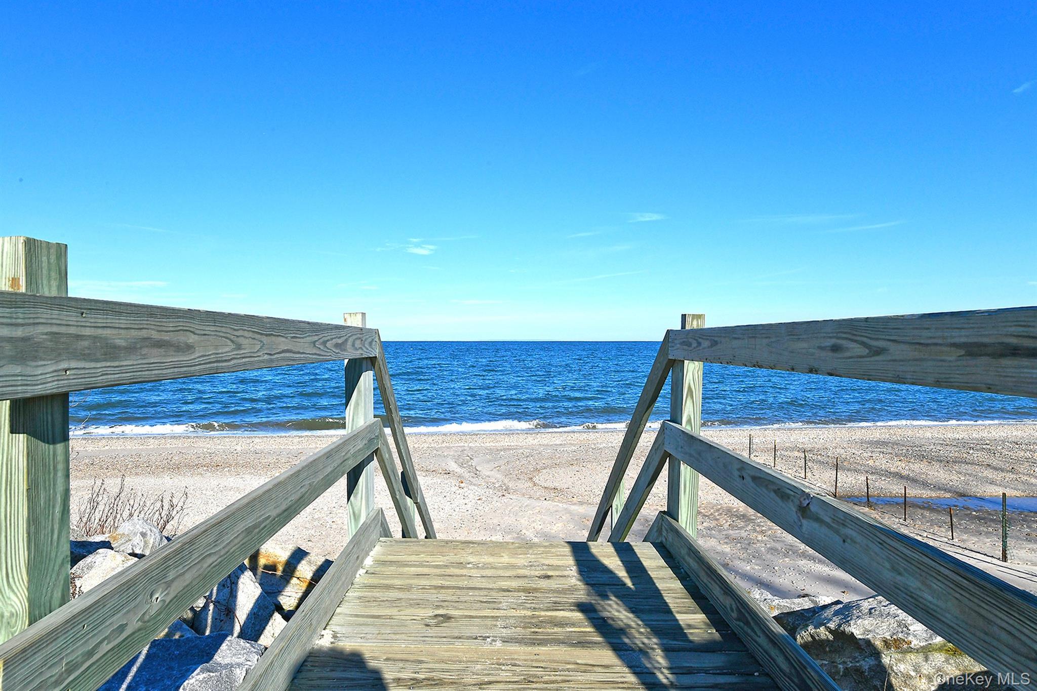 Single Family Hallock Landing  Suffolk County, NY 11778, MLS-938854-33