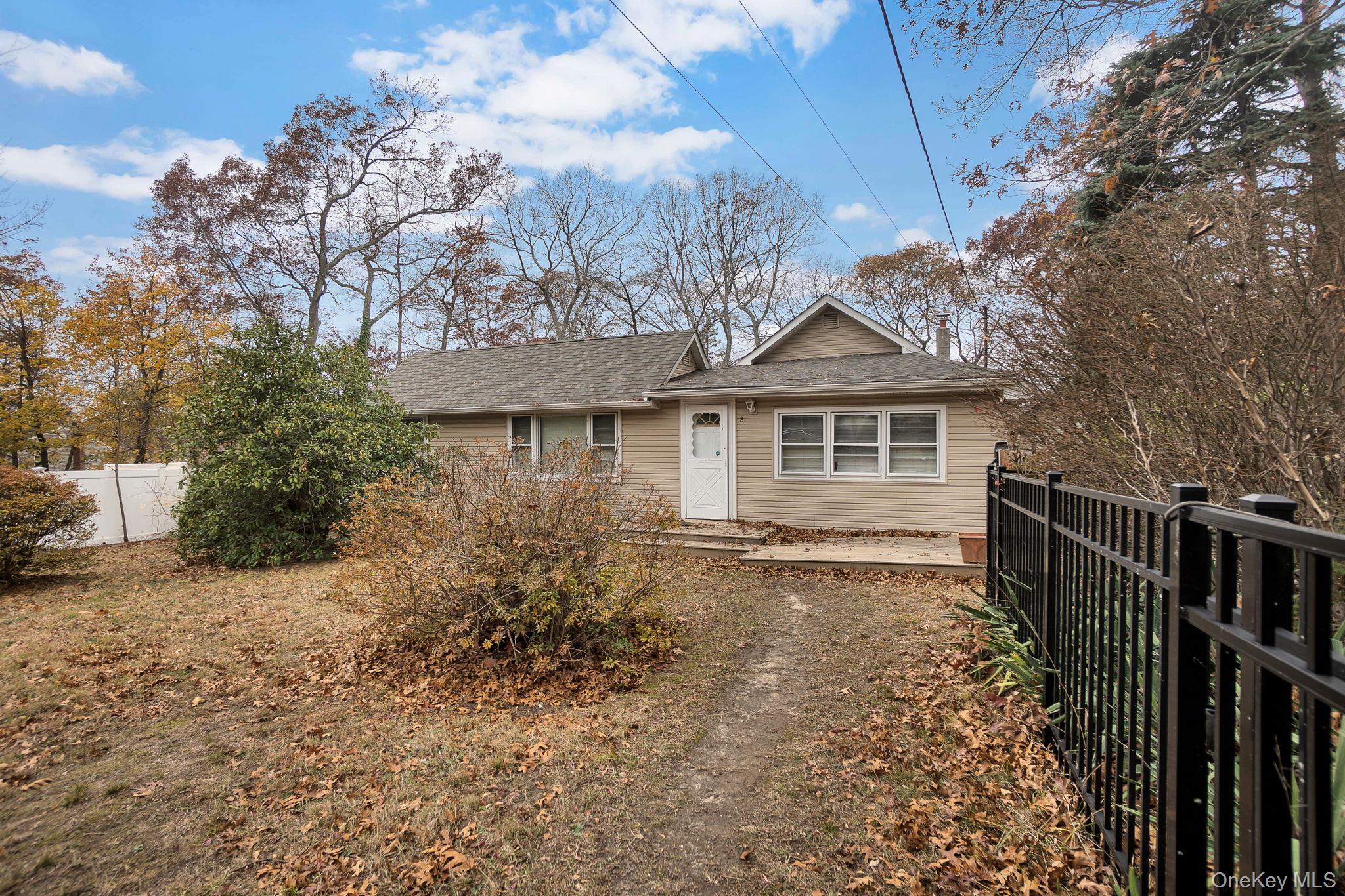 Single Family Evergreen Suffolk County, NY 11778, MLS-938859-2