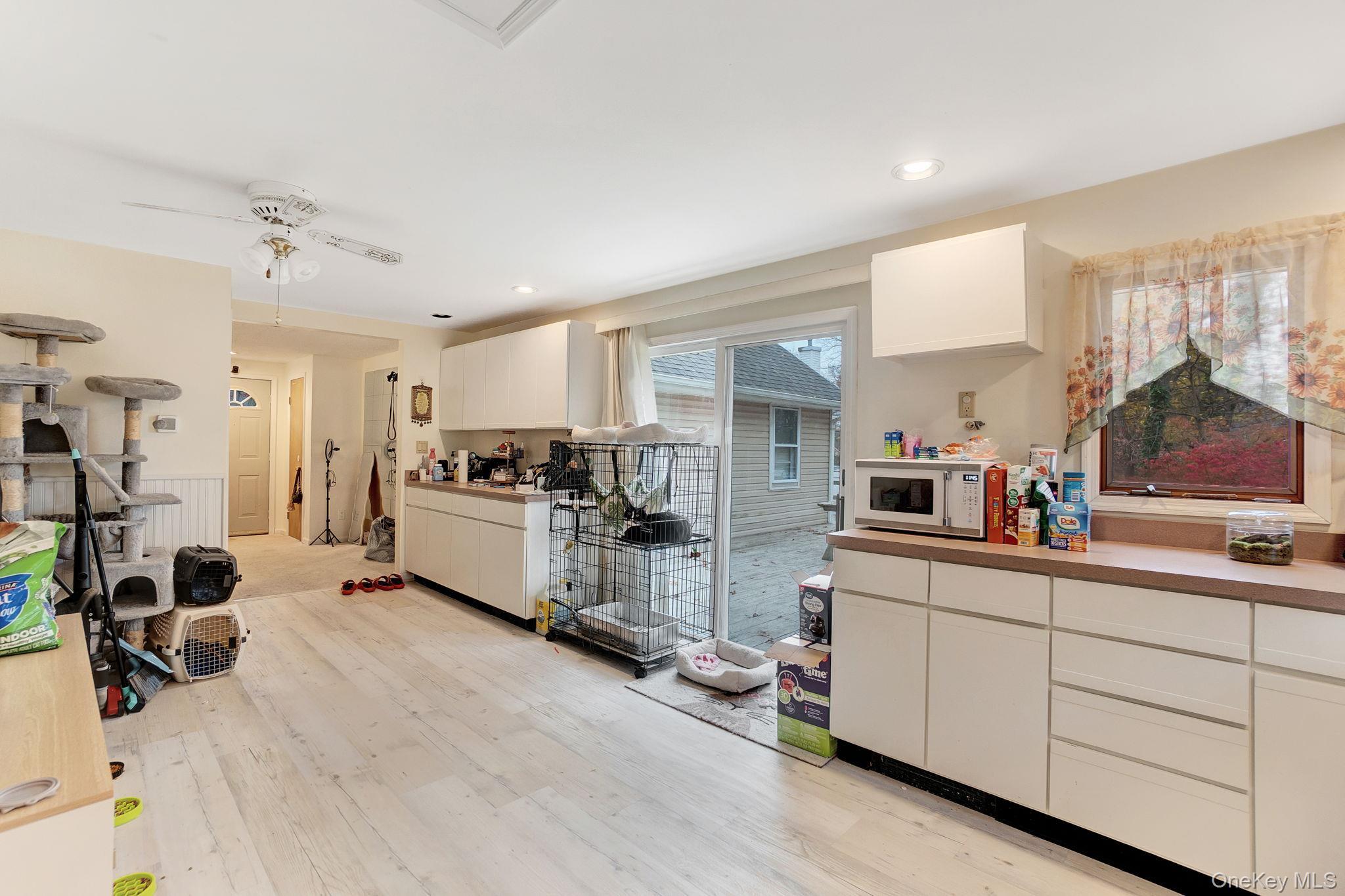 Single Family Evergreen Suffolk County, NY 11778, MLS-938859-6