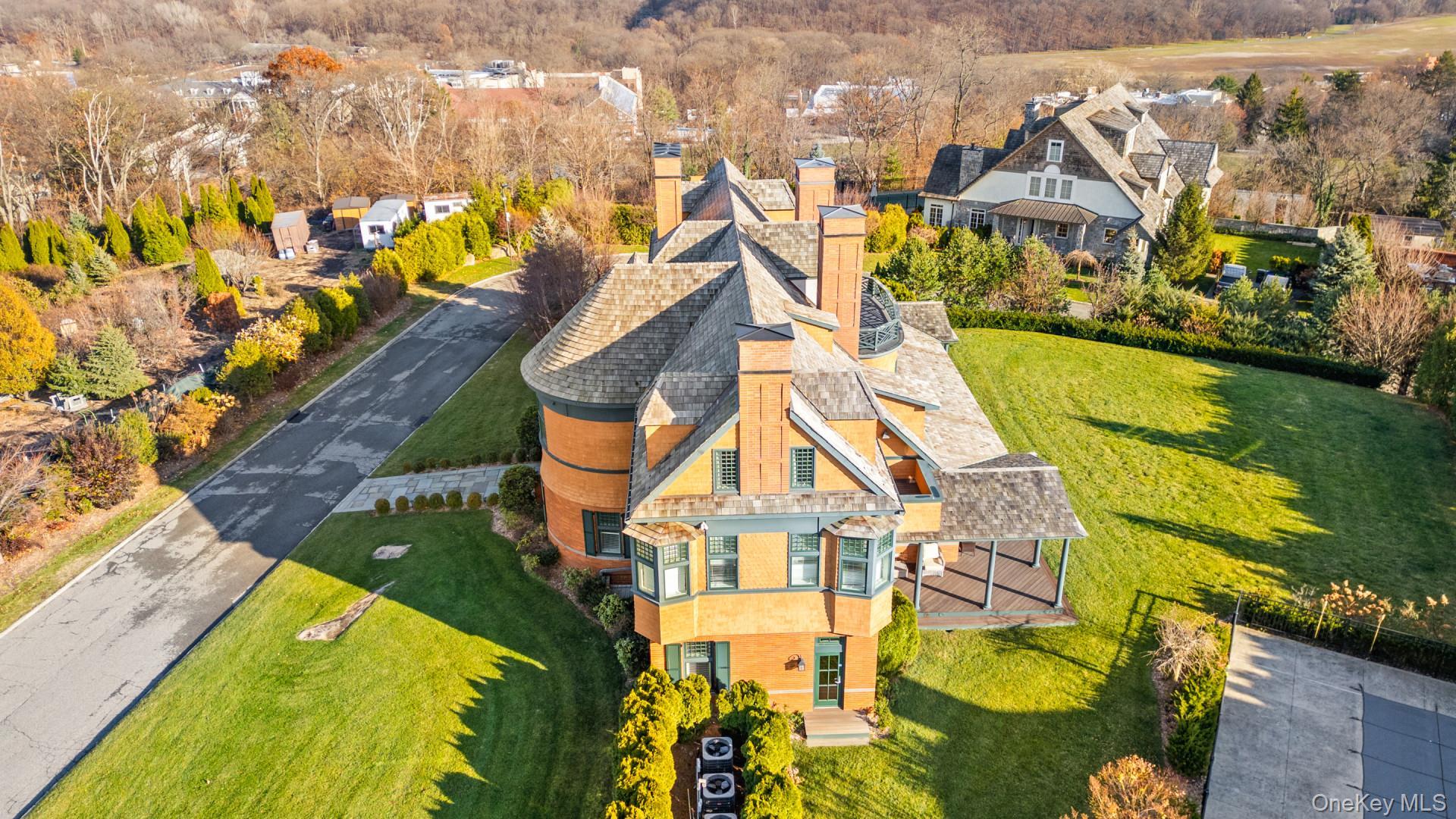 Single Family Goodridge  Bronx, NY 10471, MLS-938874-6