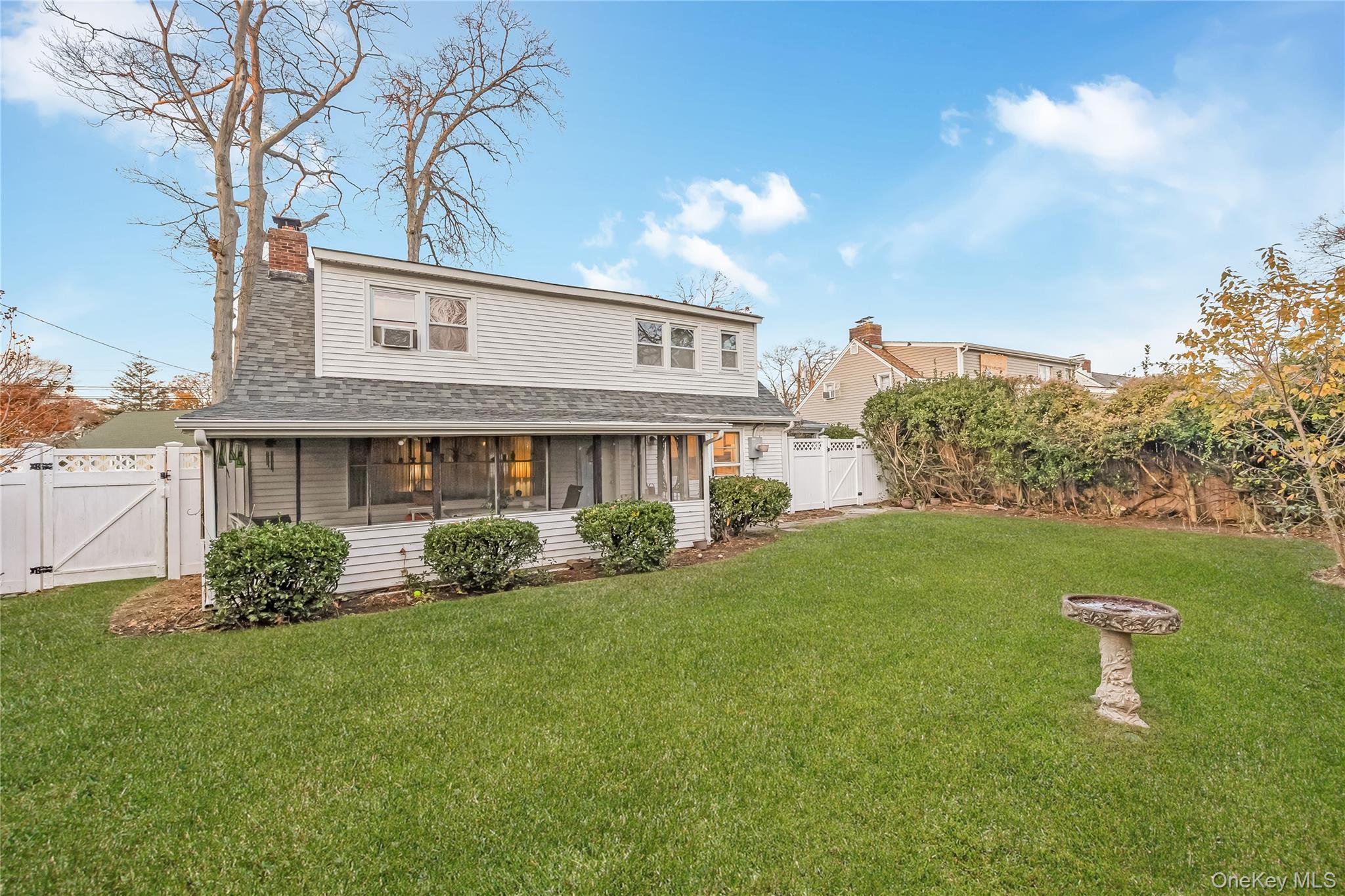 Single Family Florida Suffolk County, NY 11726, MLS-938878-2