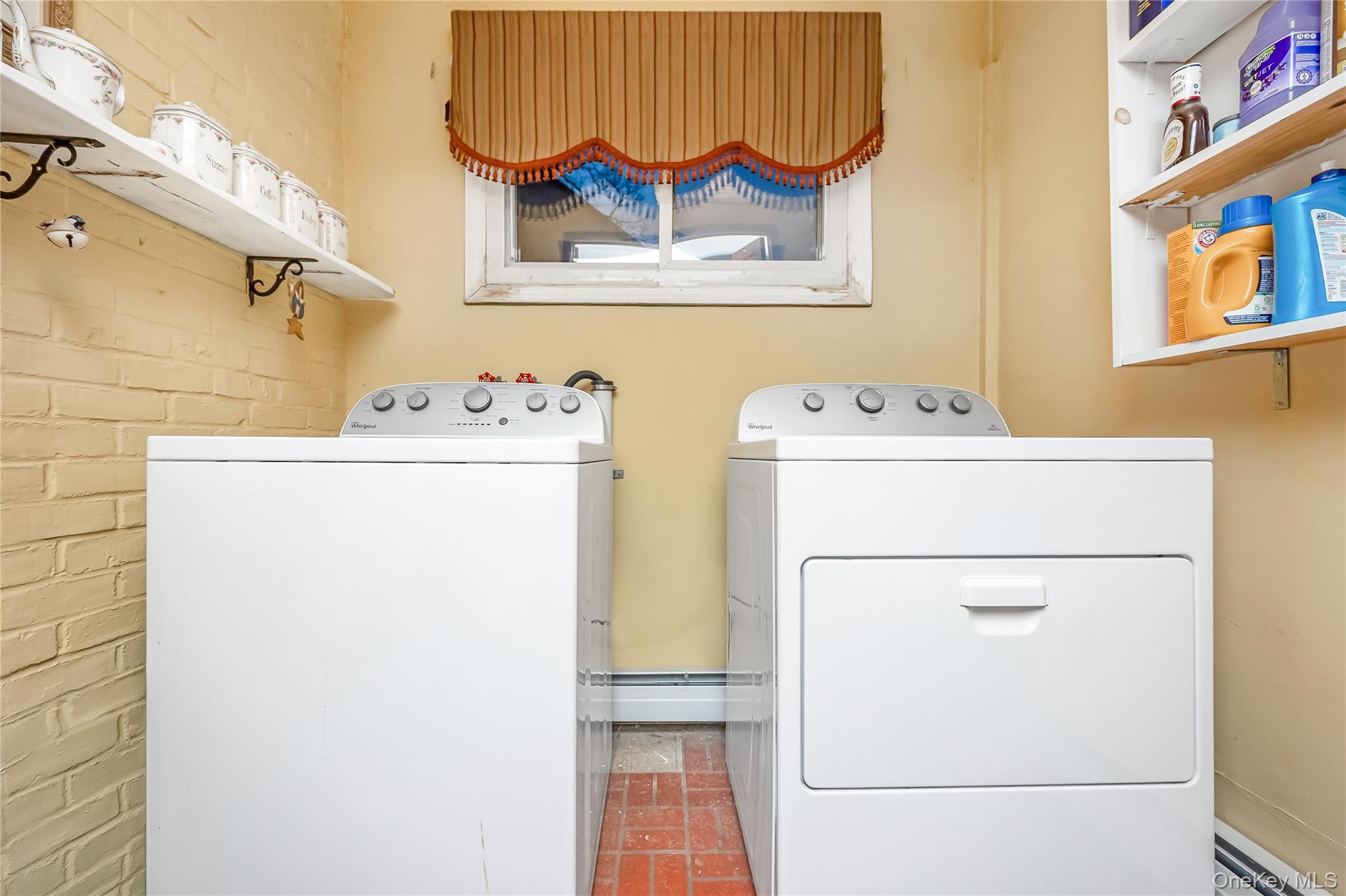 Single Family Florida  Suffolk County, NY 11726, MLS-938878-20