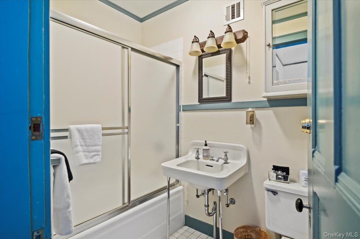 Single Family North Broadway Out Of Area, NY 12866, MLS-938881-21