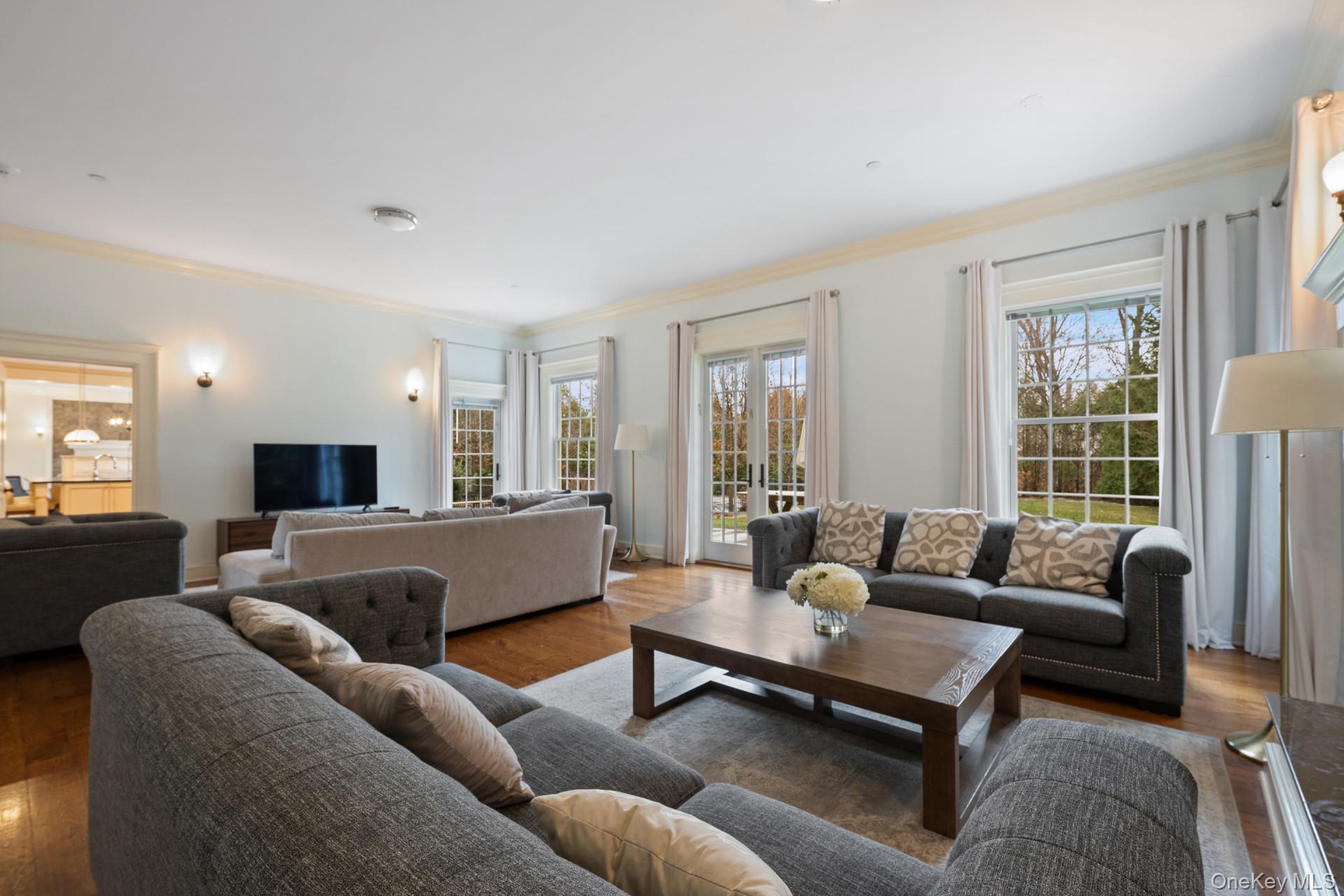 Single Family Grosvenor  Bronx, NY 10471, MLS-938886-18