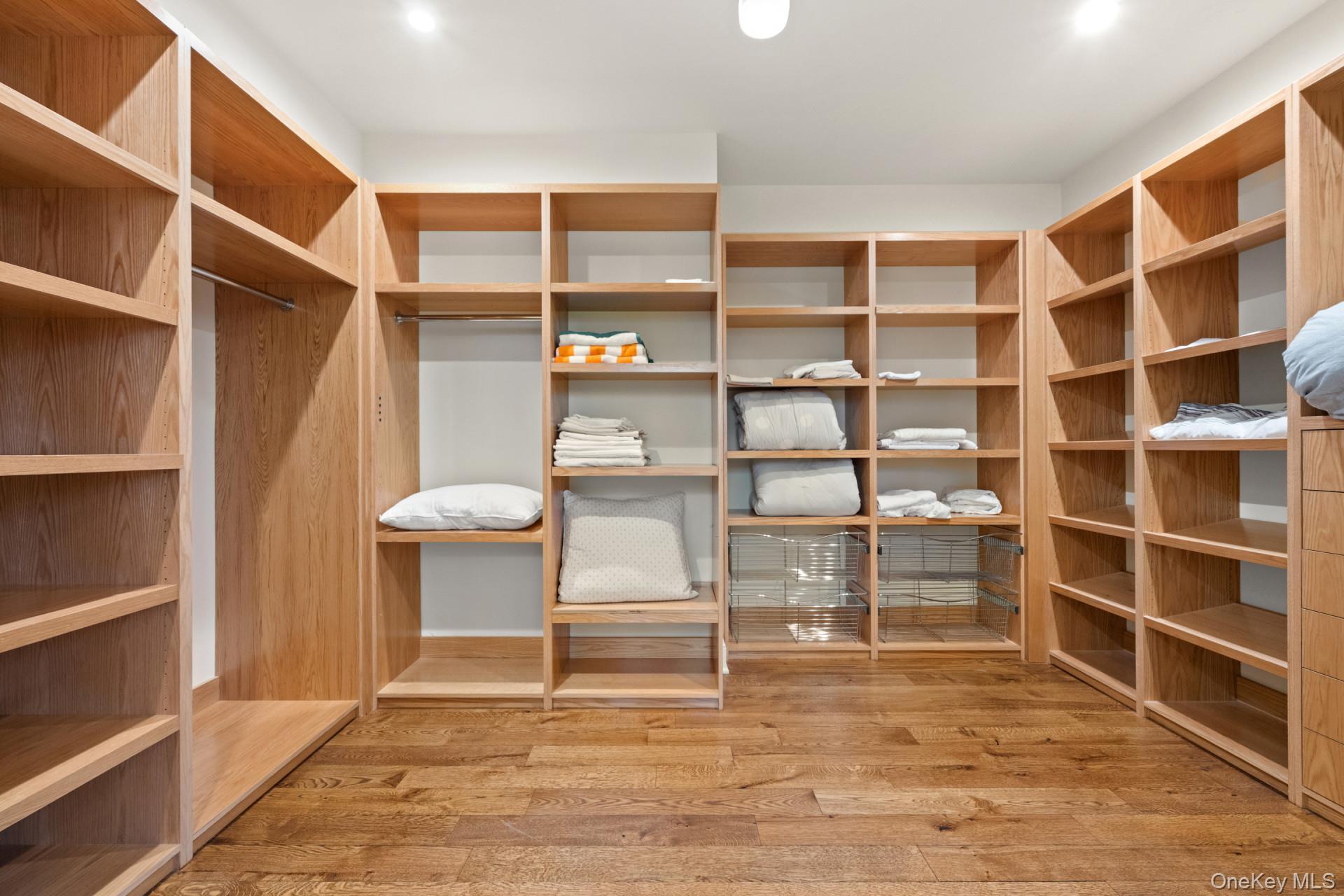 Single Family Grosvenor  Bronx, NY 10471, MLS-938886-28