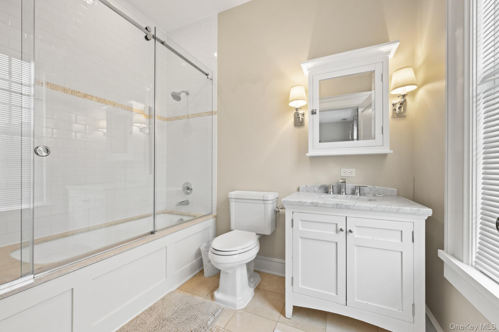 Single Family Grosvenor  Bronx, NY 10471, MLS-938886-31