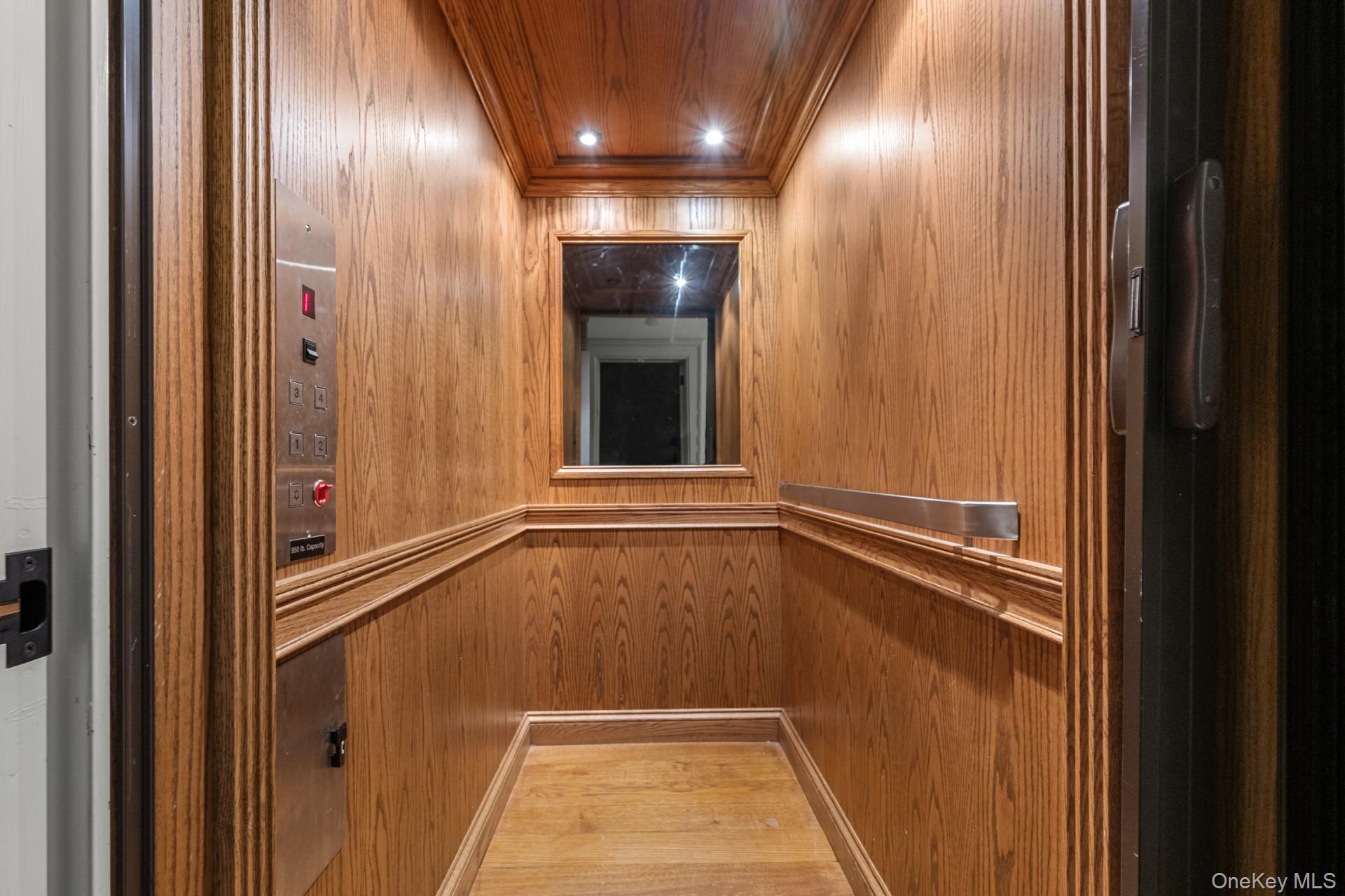 Single Family Grosvenor  Bronx, NY 10471, MLS-938886-32