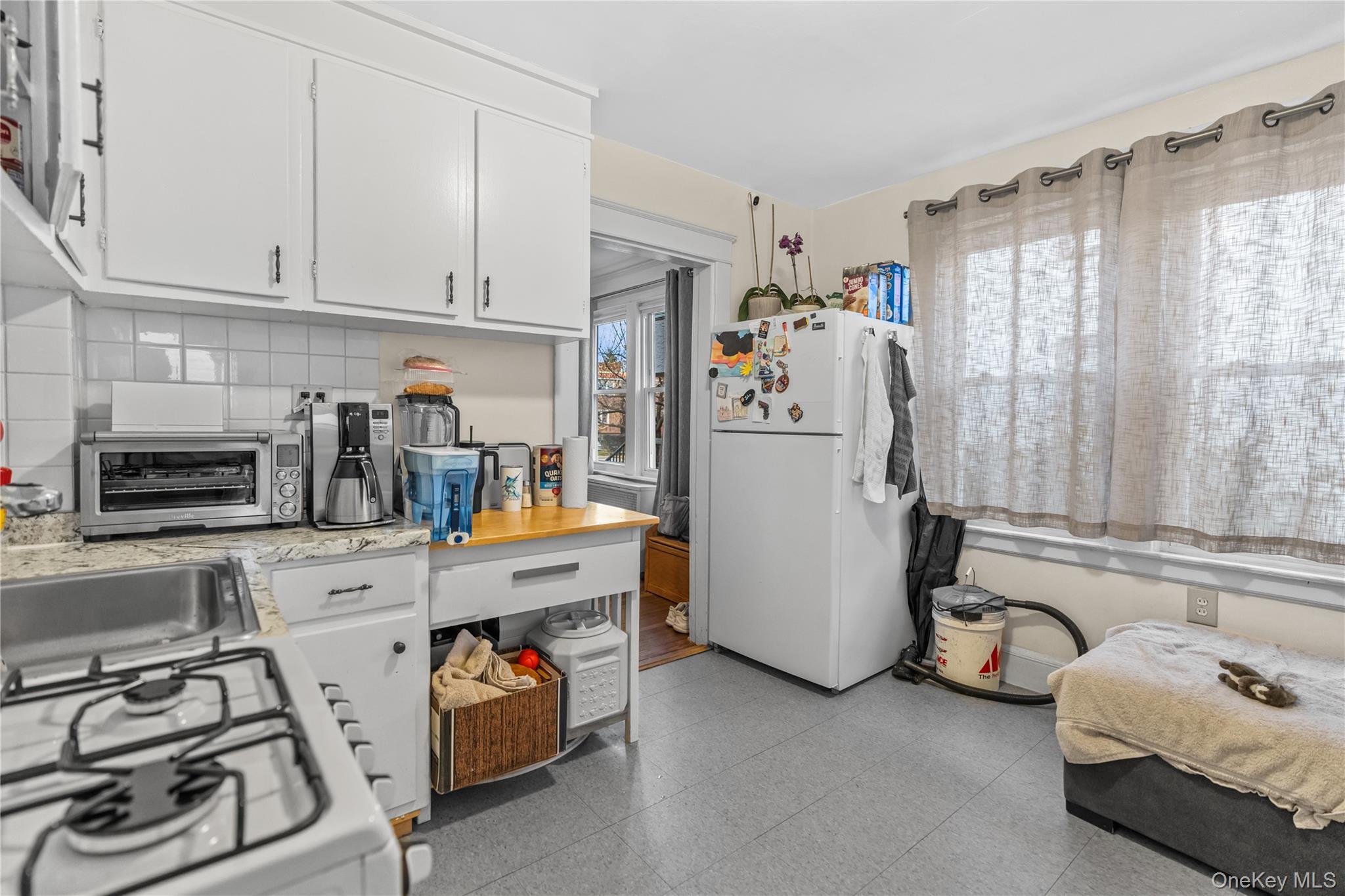 Single Family Grant Westchester County, NY 10603, MLS-938916-8