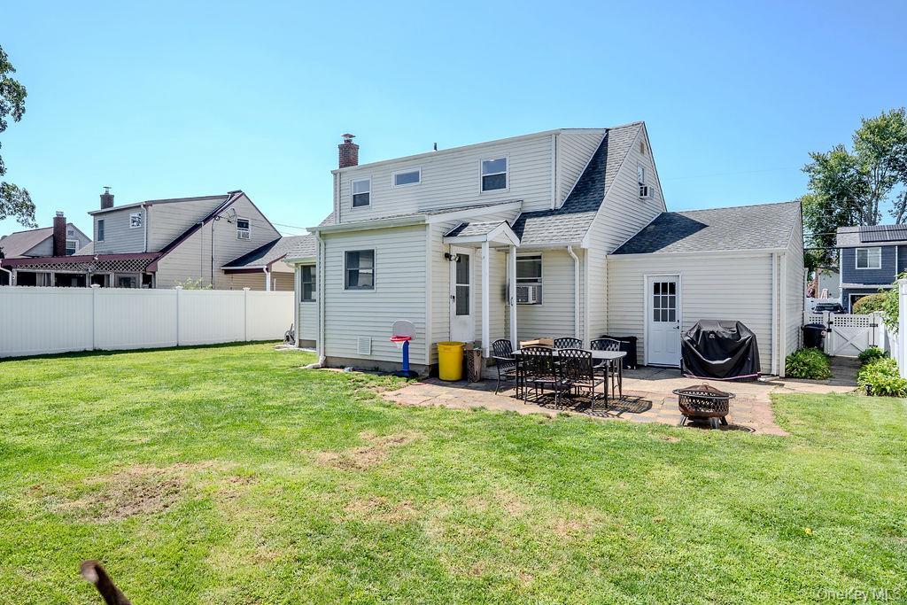 Single Family Midwood  Nassau County, NY 11735, MLS-938921-23