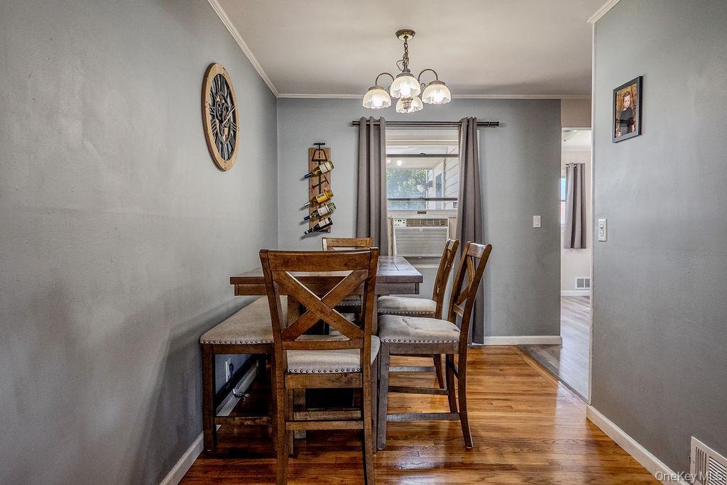 Single Family Midwood  Nassau County, NY 11735, MLS-938921-5