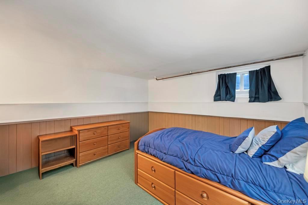 Single Family Oak Nassau County, NY 11735, MLS-938924-16