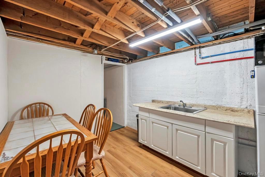 Single Family Oak Nassau County, NY 11735, MLS-938924-17