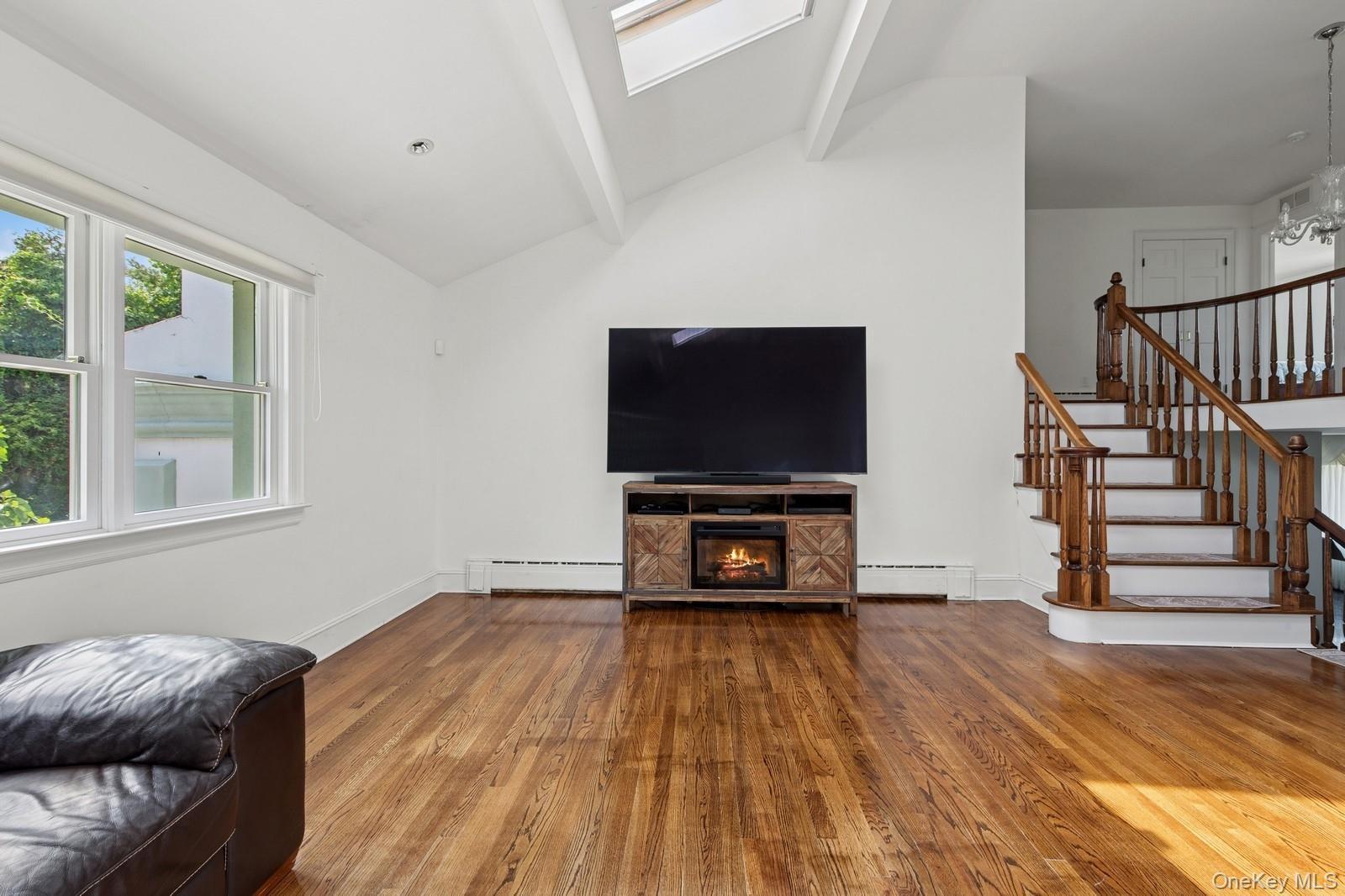 Single Family Little Neck Queens, NY 11360, MLS-938928-12