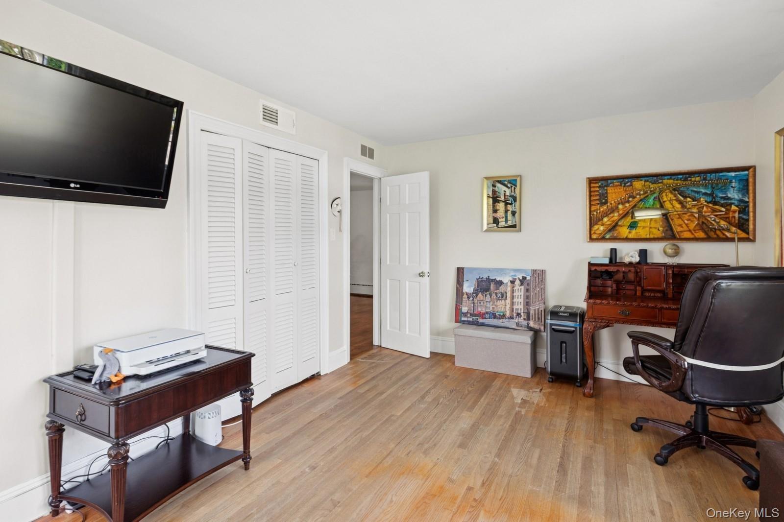 Single Family Little Neck Queens, NY 11360, MLS-938928-18