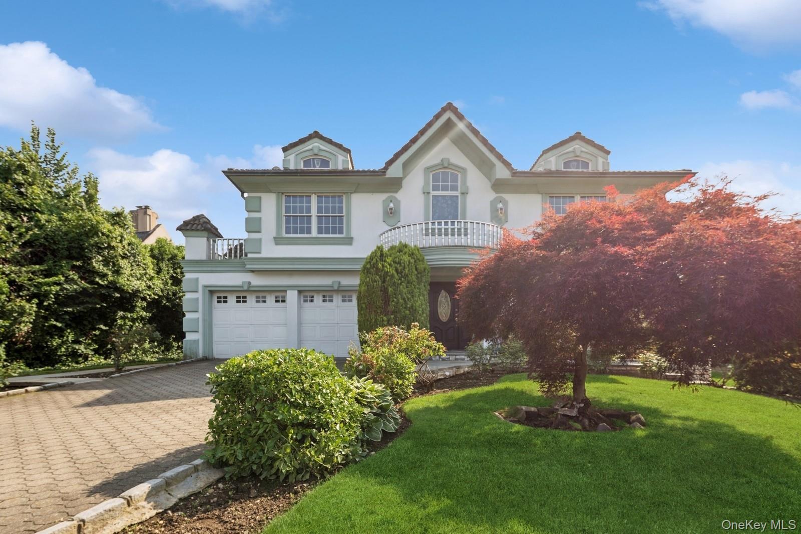 Single Family Little Neck Queens, NY 11360, MLS-938928-2