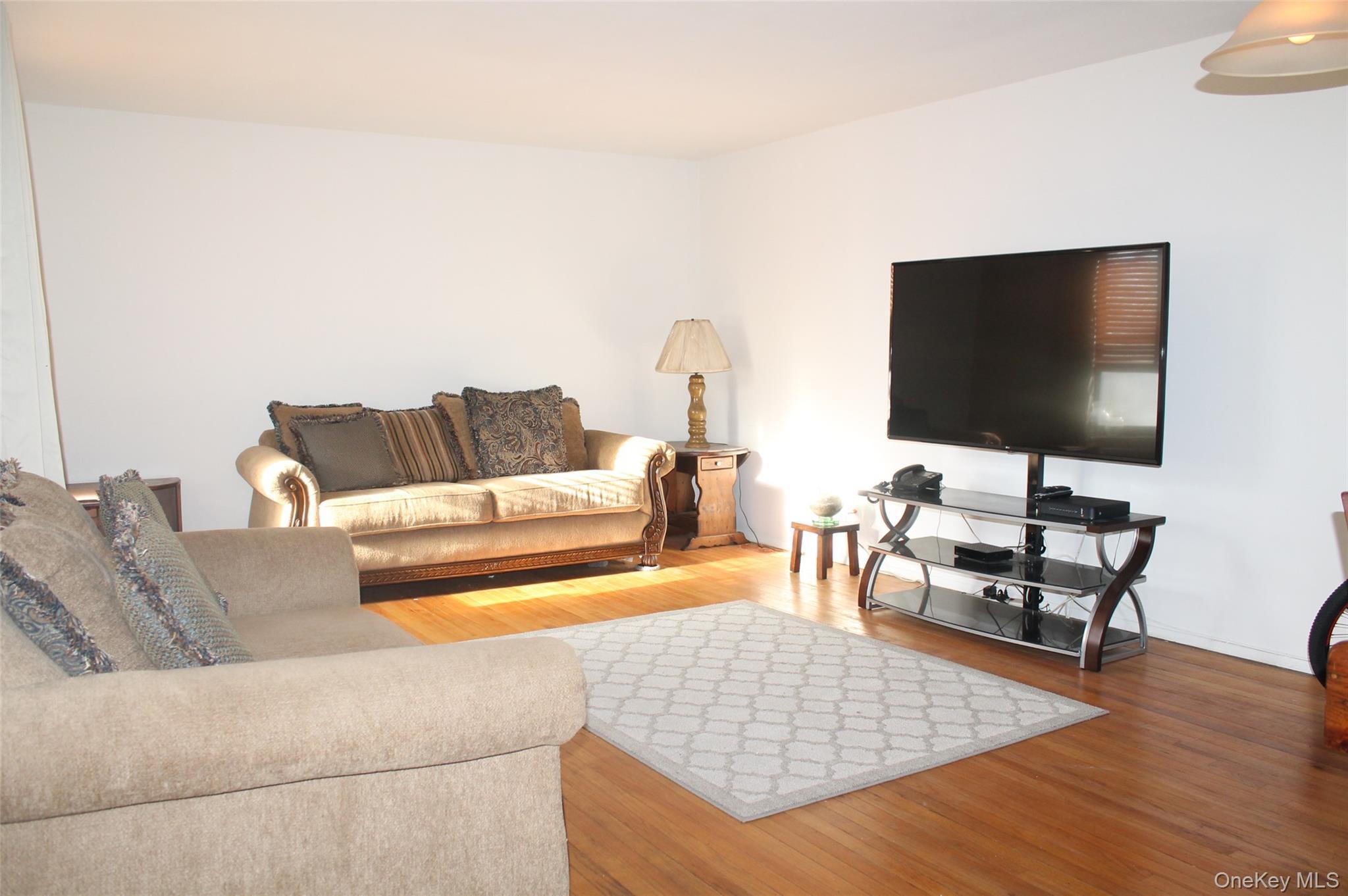 Coop 204  Queens, NY 11423, MLS-938929-6