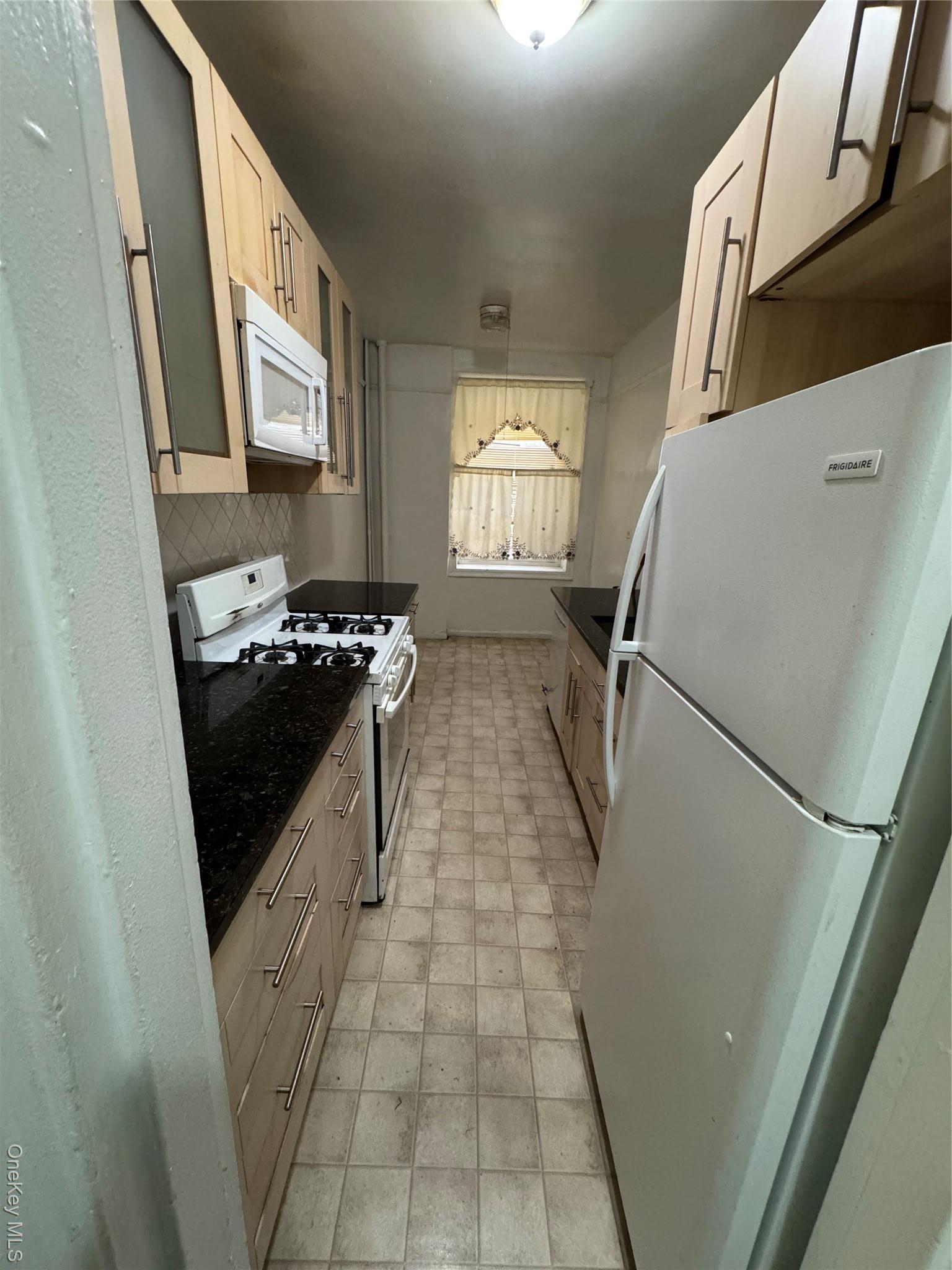 Coop Cruger  Bronx, NY 10462, MLS-938940-11