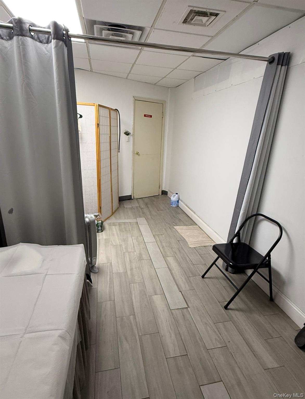 Commercial Lease Queens  Queens, NY 11373, MLS-938943-4