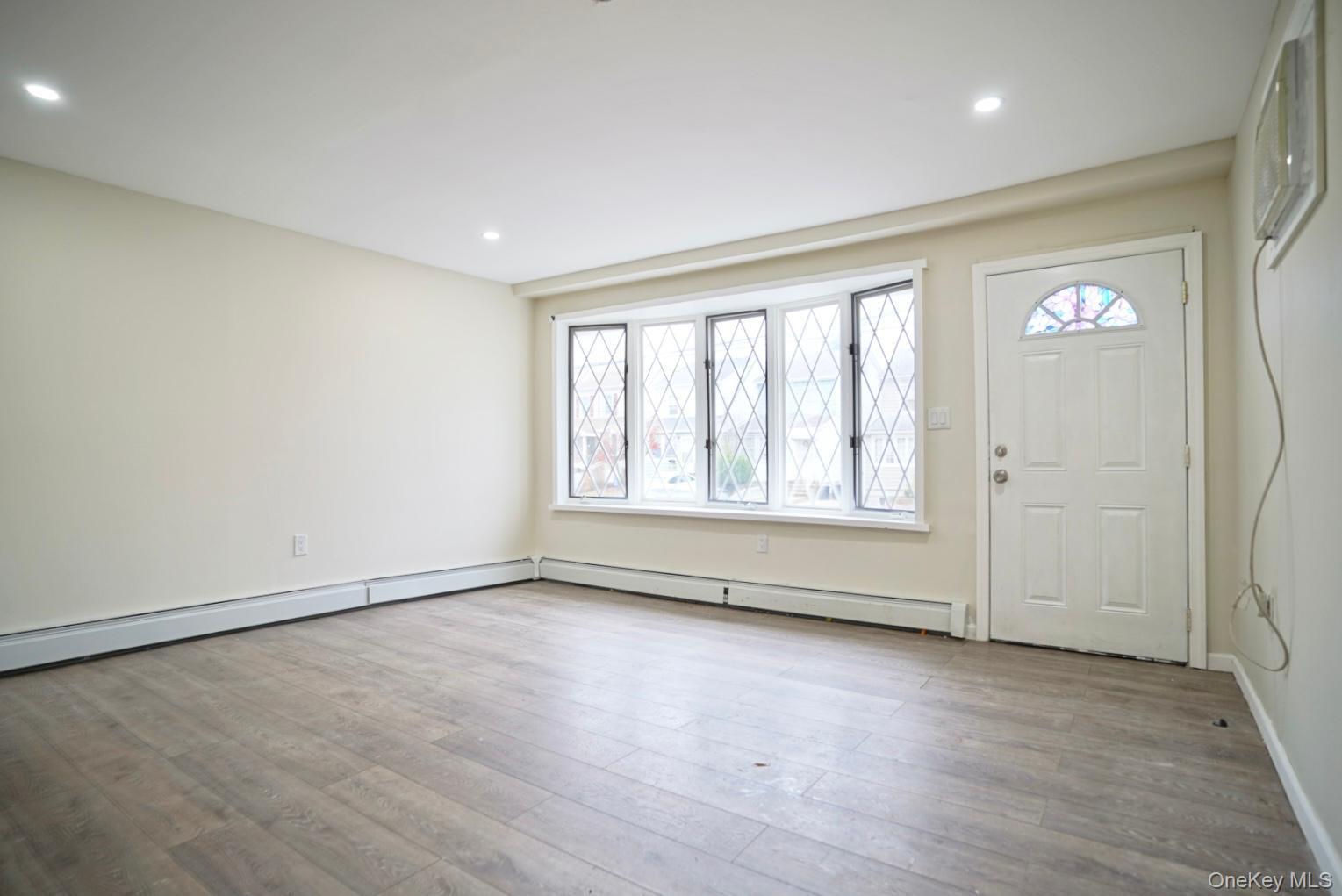 Single Family 207th  Queens, NY 11428, MLS-938955-4