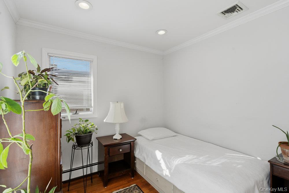 Single Family Lynch  Suffolk County, NY 11746, MLS-938958-17