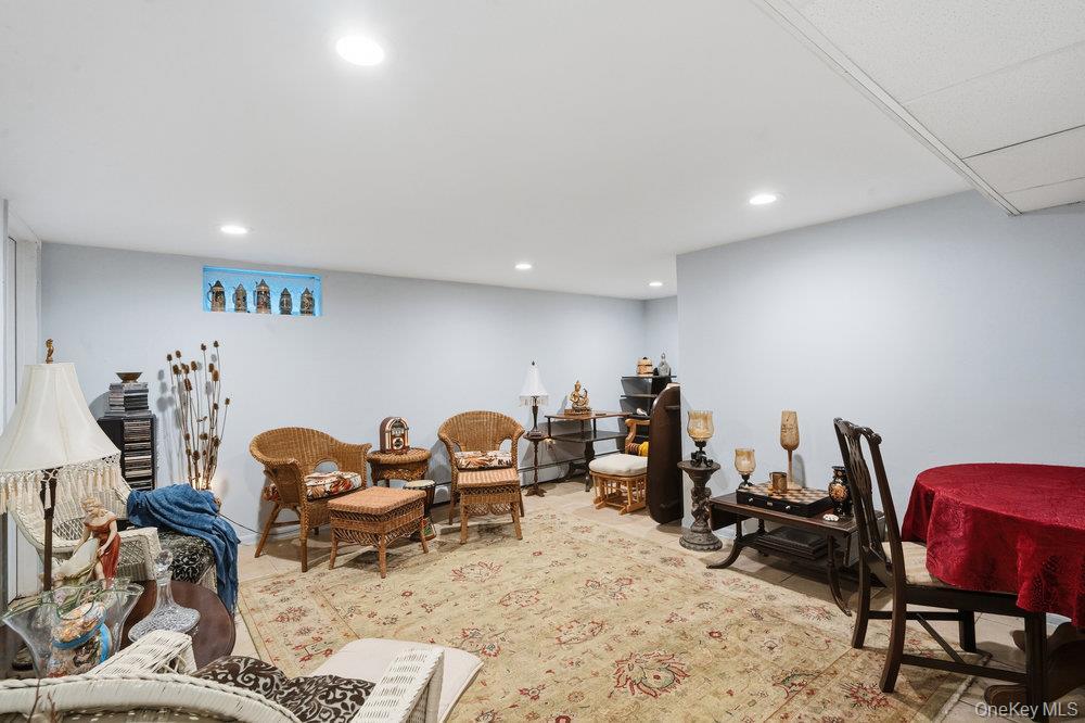 Single Family Lynch  Suffolk County, NY 11746, MLS-938958-24