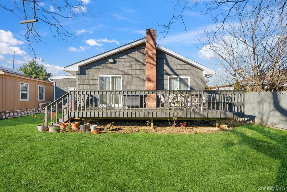 Single Family Lynch  Suffolk County, NY 11746, MLS-938958-30