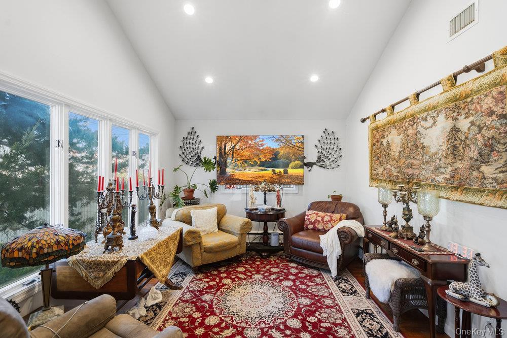 Single Family Lynch  Suffolk County, NY 11746, MLS-938958-8