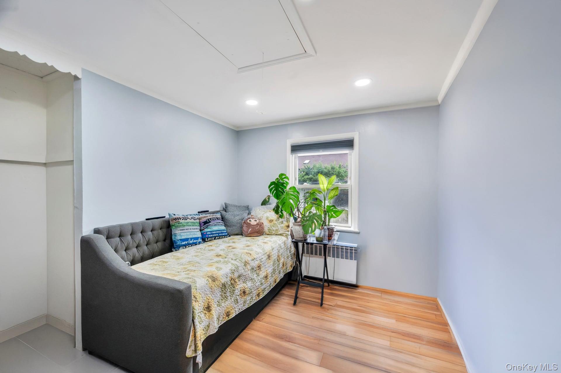 Single Family Howard  Nassau County, NY 11520, MLS-938985-17