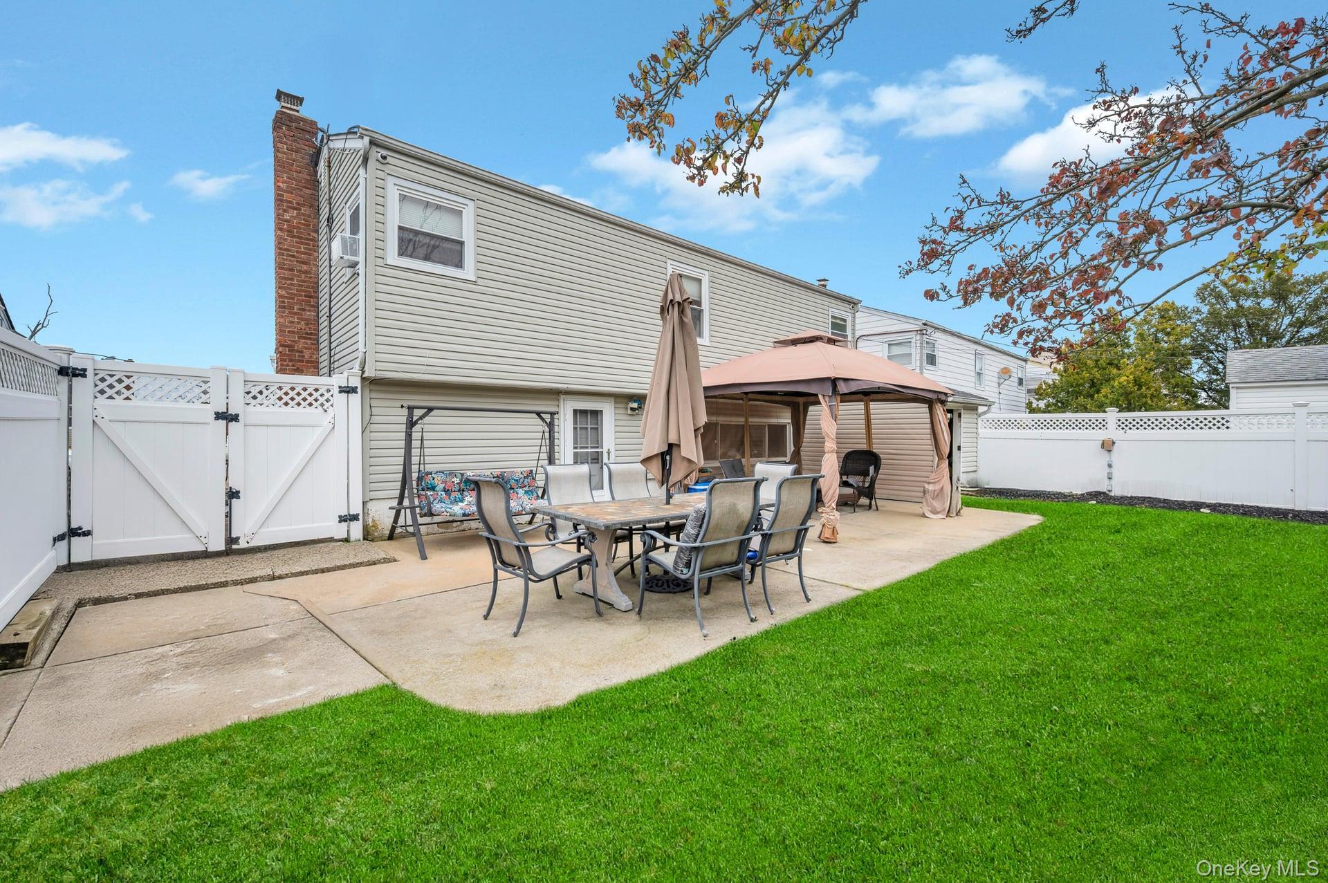 Single Family Howard  Nassau County, NY 11520, MLS-938985-28