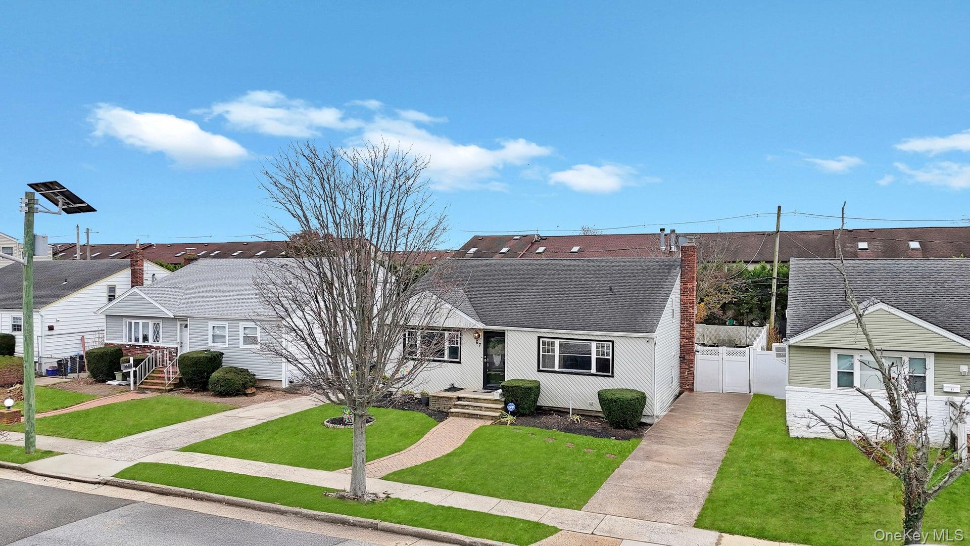 Single Family Howard  Nassau County, NY 11520, MLS-938985-4