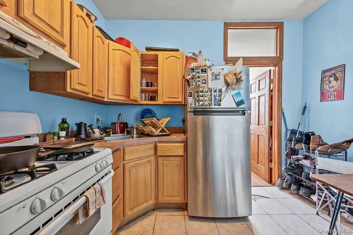 Commercial Sale Bushwick  Brooklyn, NY 11206, MLS-938986-9