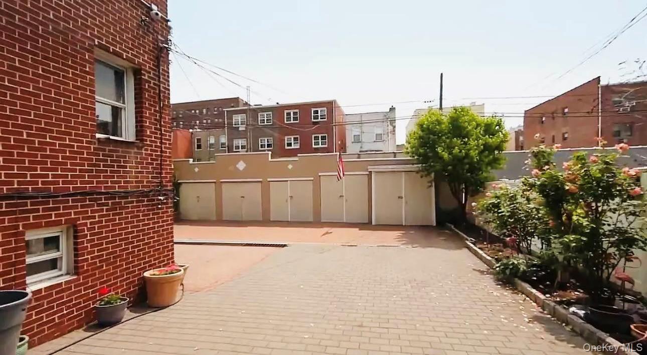 Single Family 43rd  Queens, NY 11103, MLS-939010-9