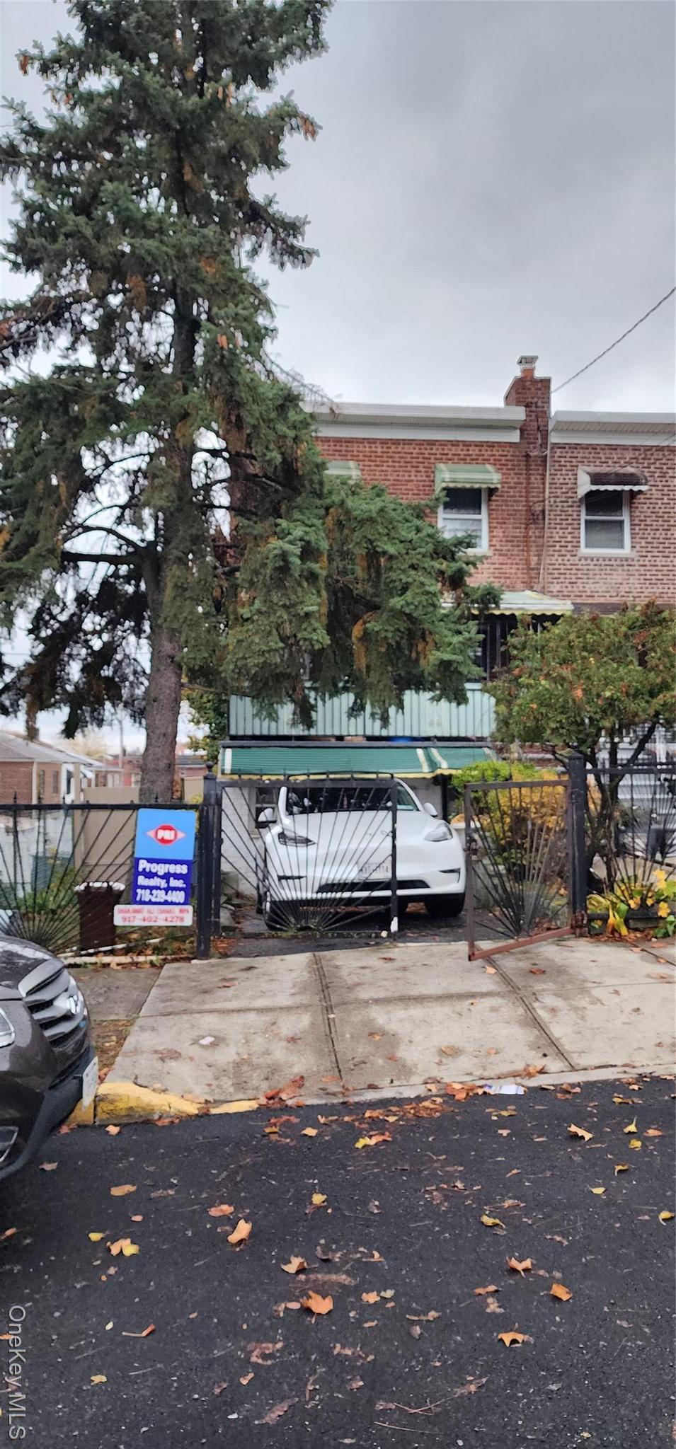 Single Family 212th Bronx, NY 10469, MLS-939022-2