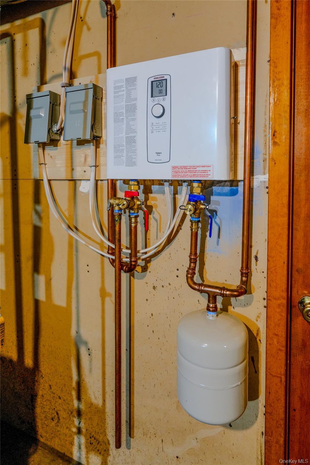 Single Family Lucille Nassau County, NY 11791, MLS-939029-22