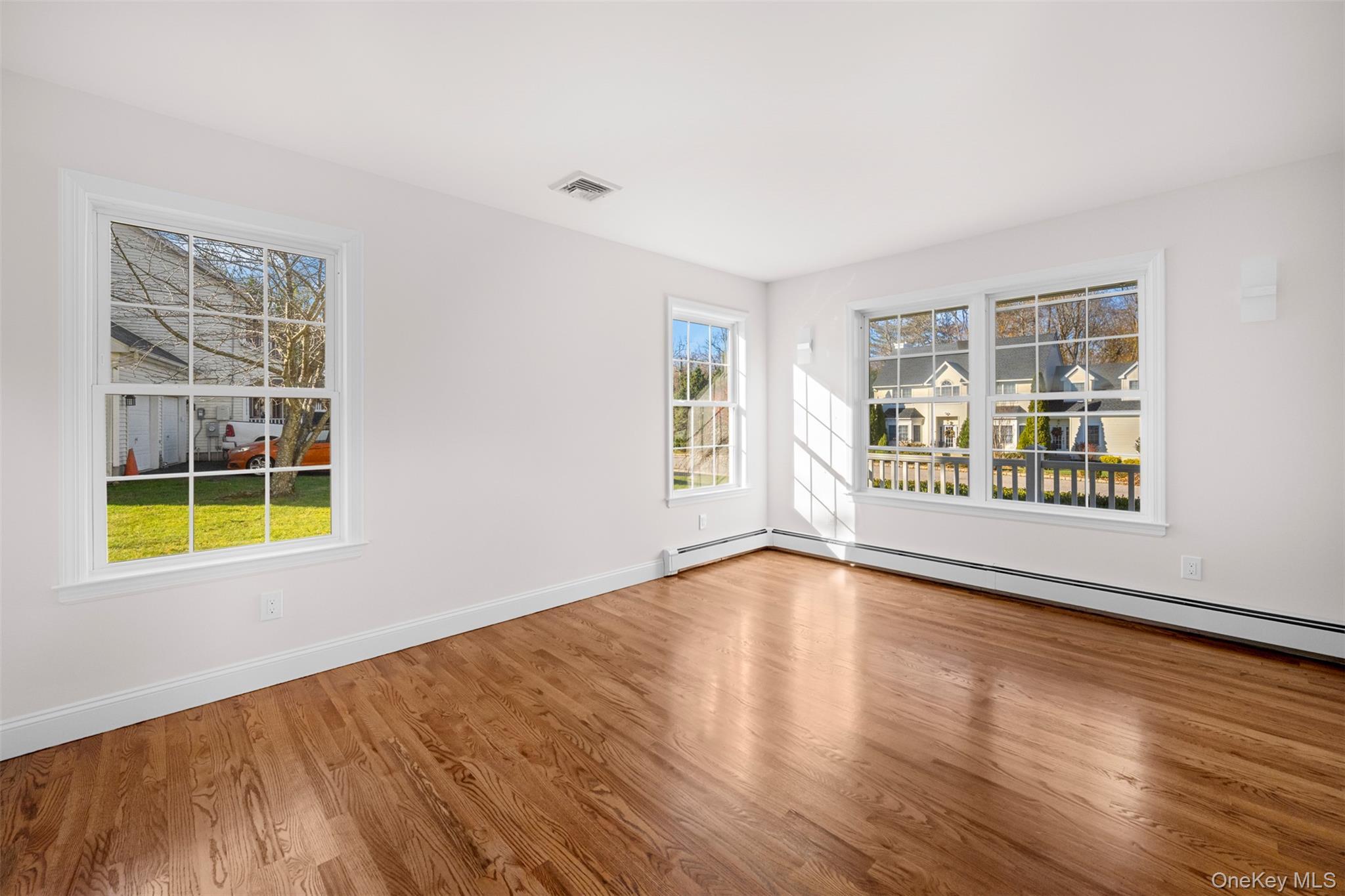 Single Family Ariel Suffolk County, NY 11778, MLS-939040-25