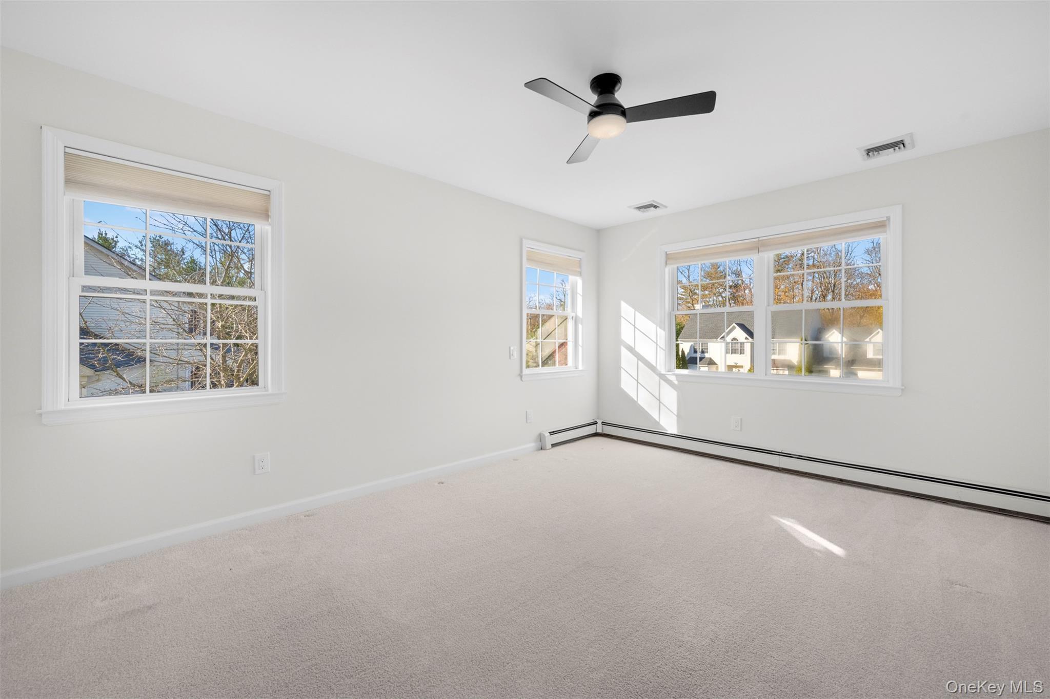 Single Family Ariel Suffolk County, NY 11778, MLS-939040-31