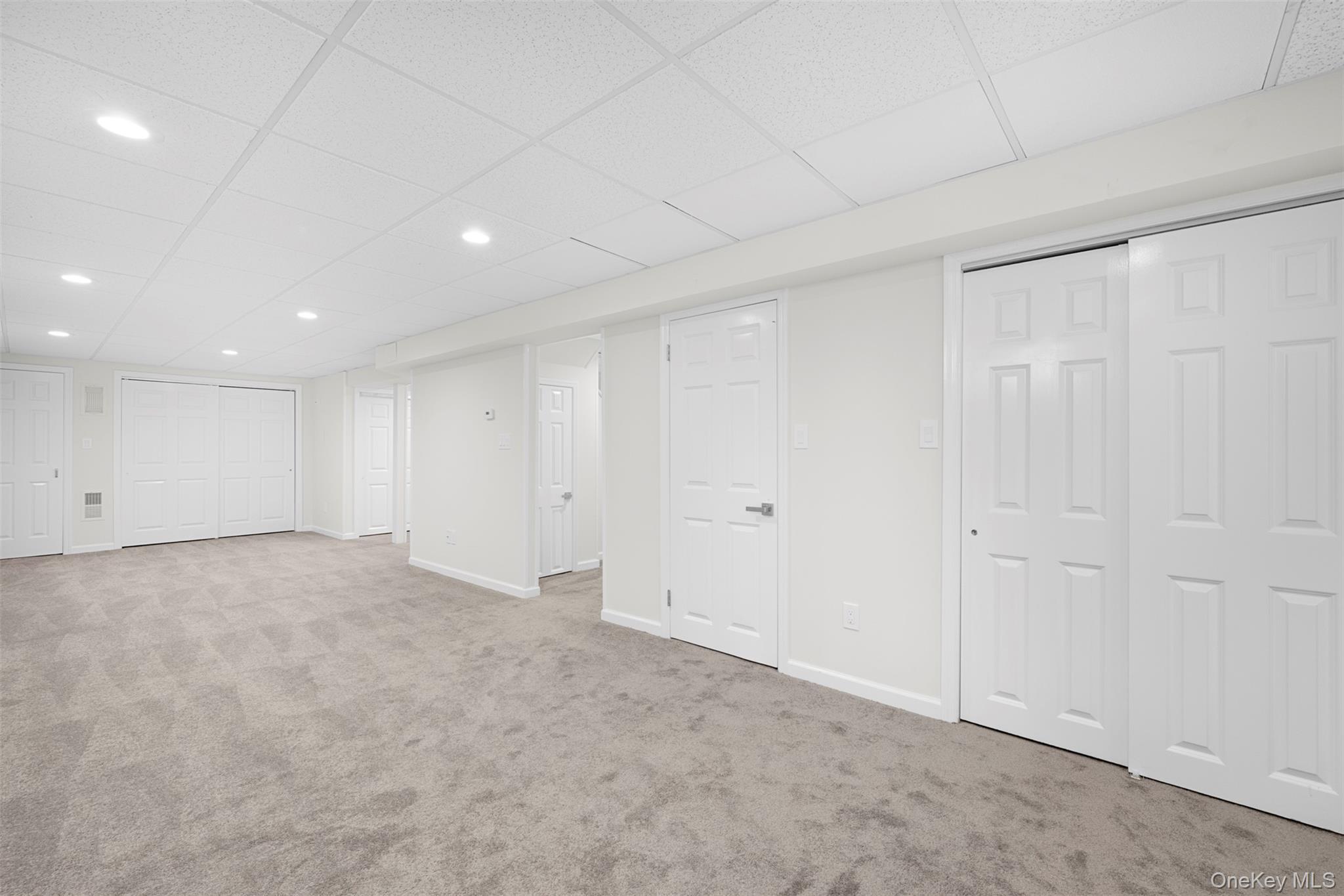 Single Family Ariel Suffolk County, NY 11778, MLS-939040-43