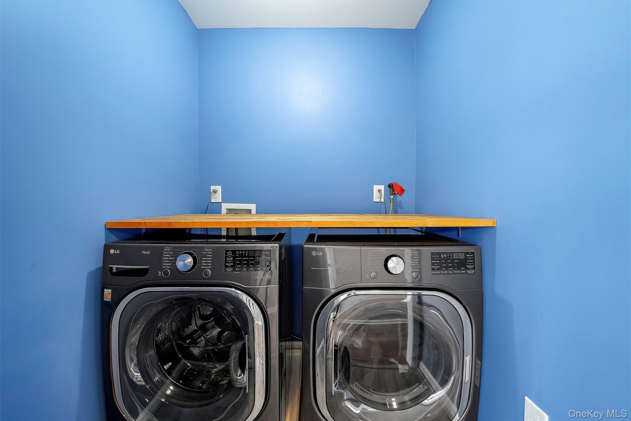 Single Family Woodside Knolls  Orange County, NY 10940, MLS-939041-21