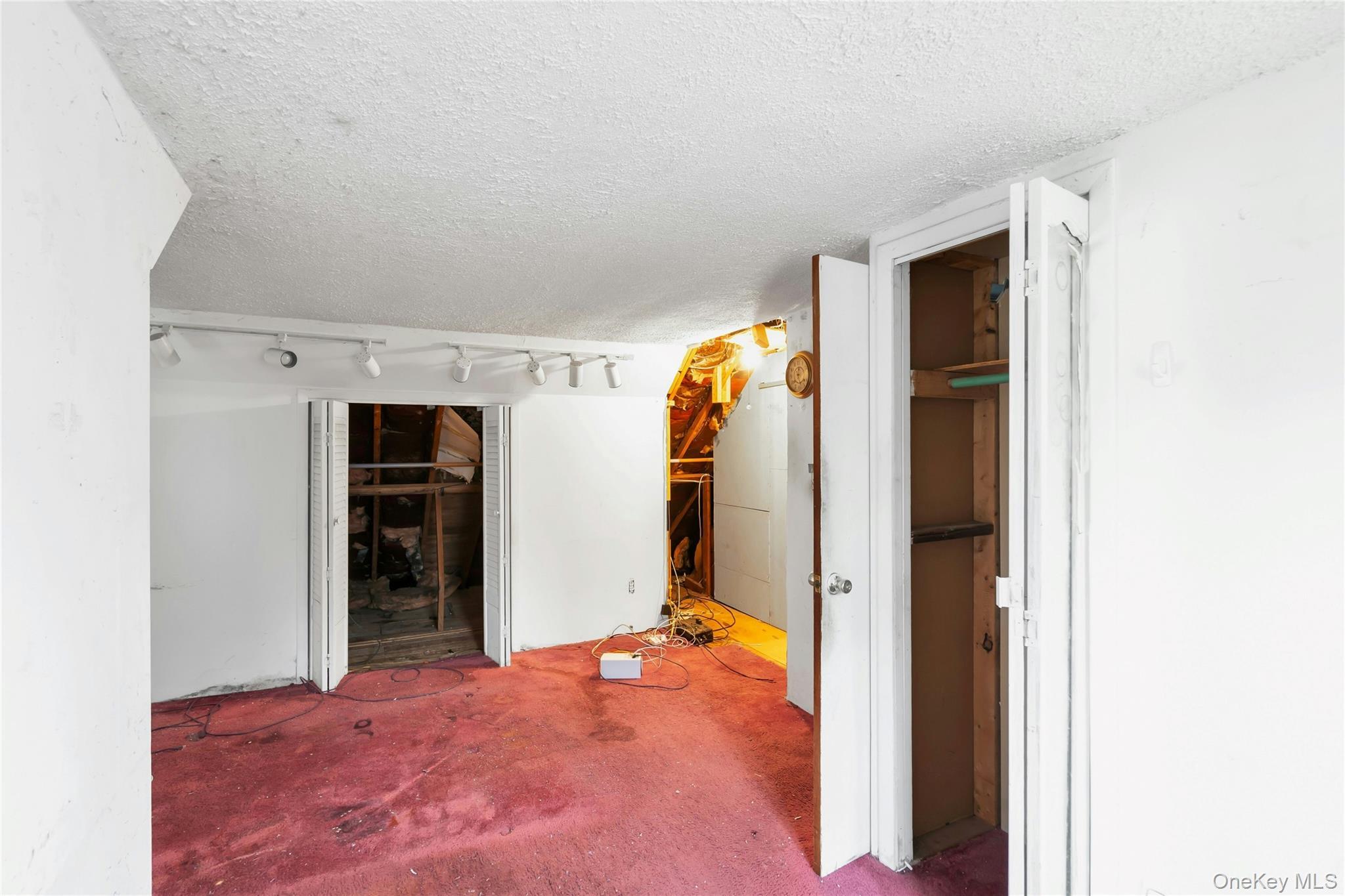 Single Family Norton  Suffolk County, NY 11731, MLS-939064-17