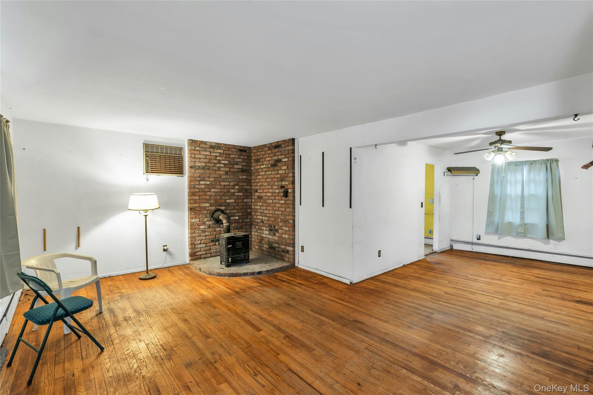 Single Family Norton  Suffolk County, NY 11731, MLS-939064-4