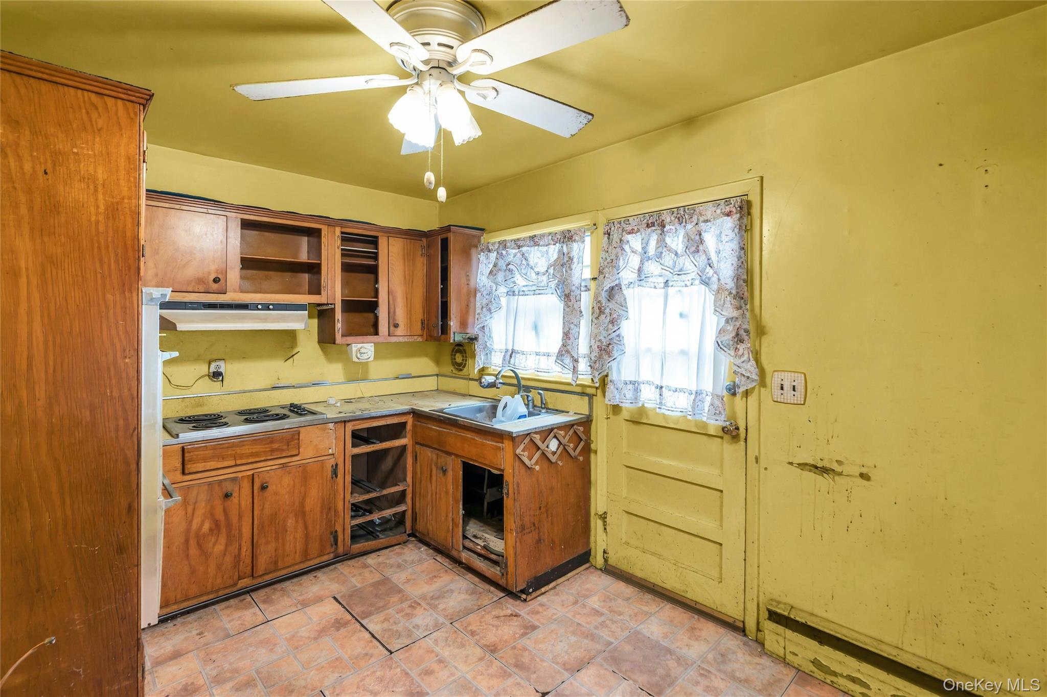 Single Family Norton  Suffolk County, NY 11731, MLS-939064-7