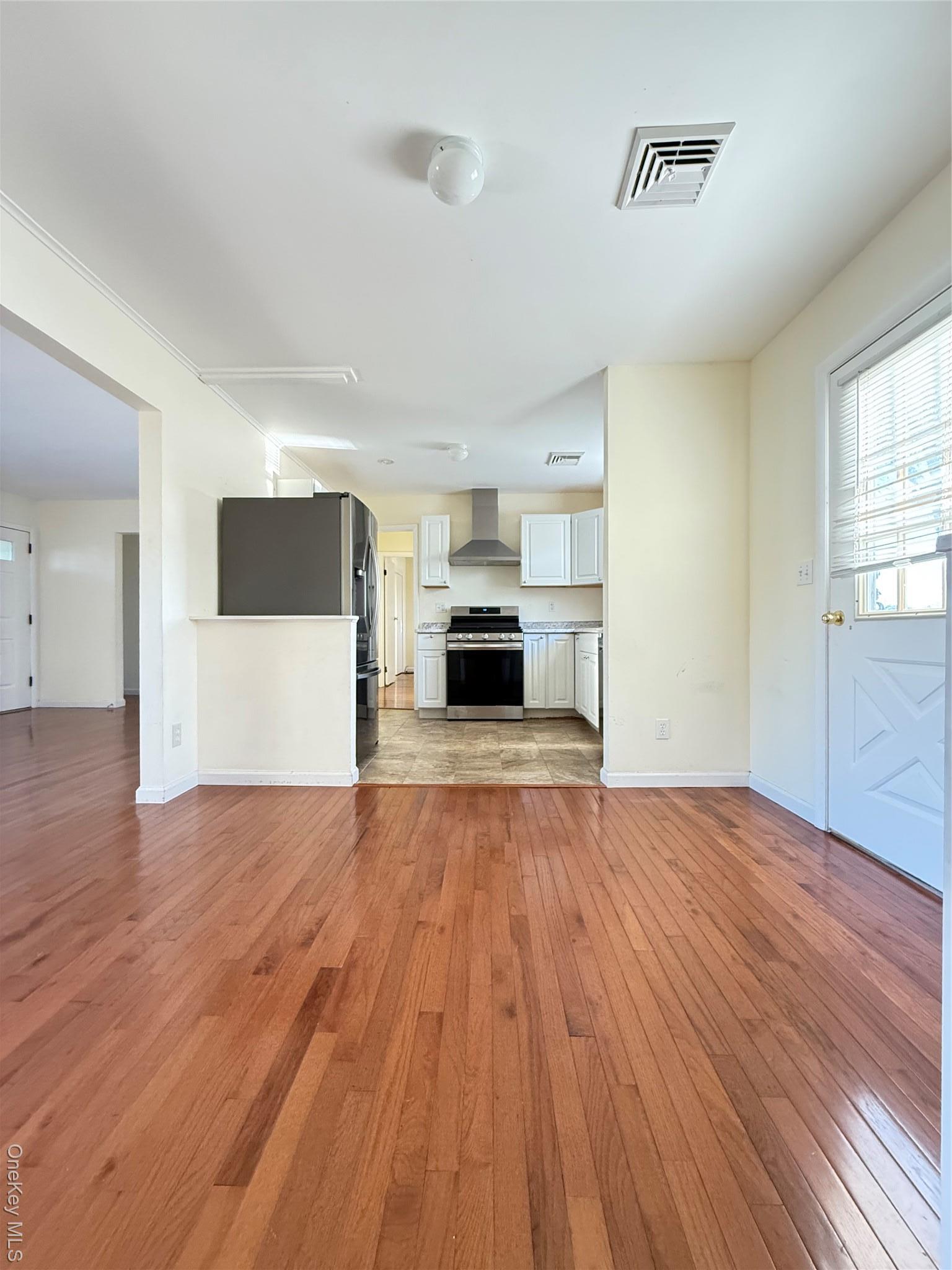 Single Family W Lake Suffolk County, NY 11772, MLS-939080-14