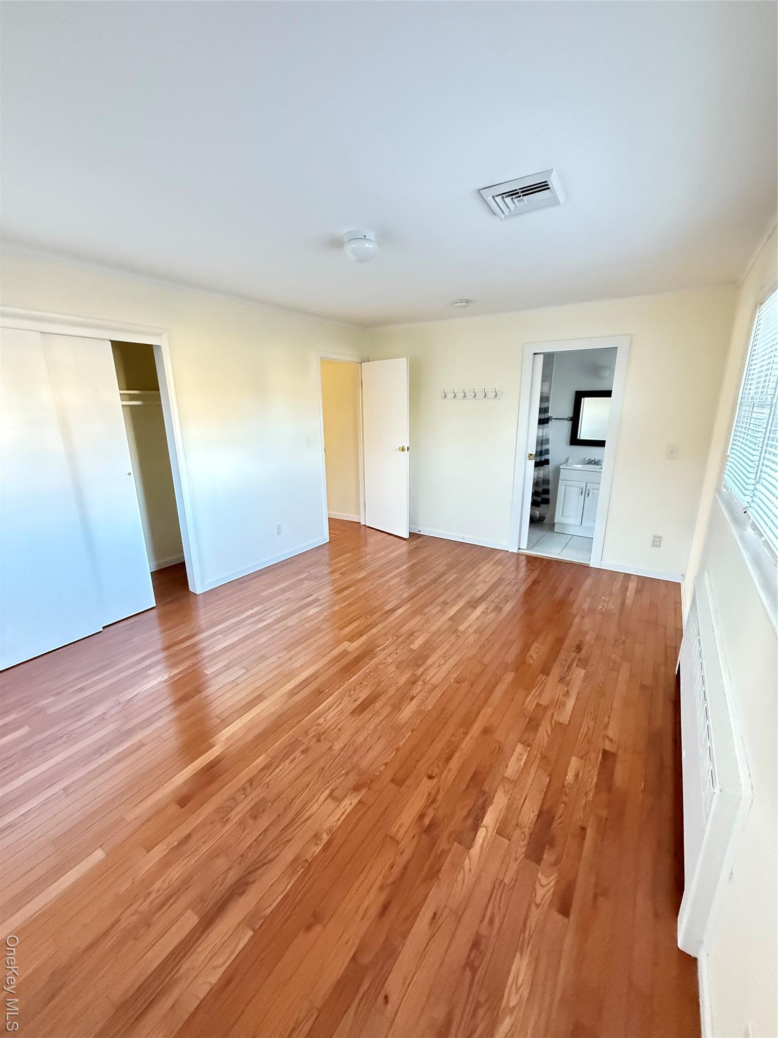 Single Family W Lake Suffolk County, NY 11772, MLS-939080-23