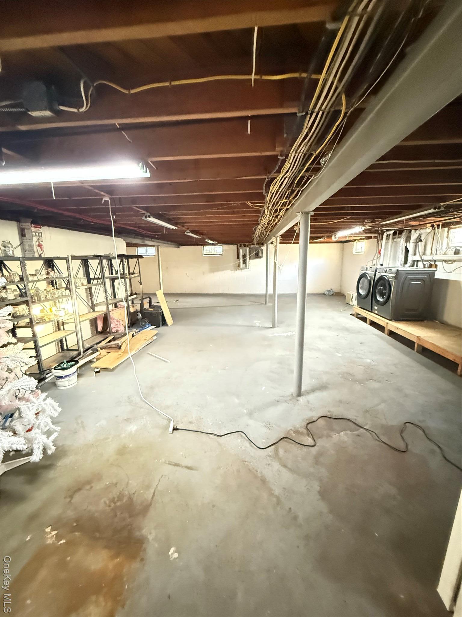 Single Family W Lake Suffolk County, NY 11772, MLS-939080-24