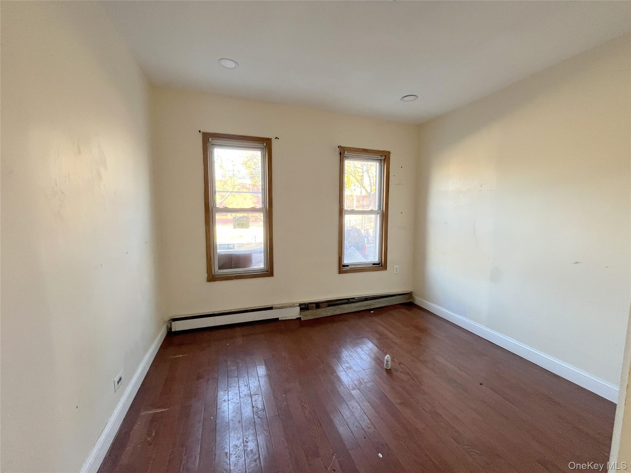 Single Family 55th  Queens, NY 11378, MLS-939110-3