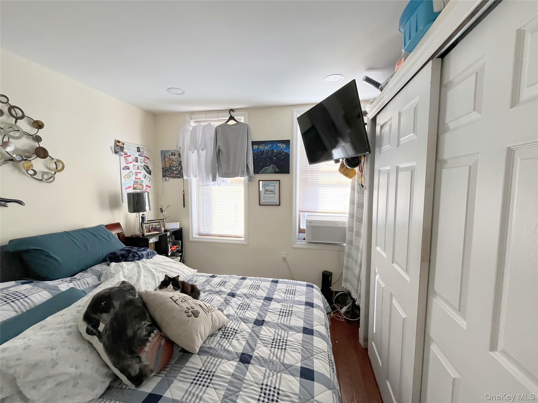 Single Family 55th  Queens, NY 11378, MLS-939110-4